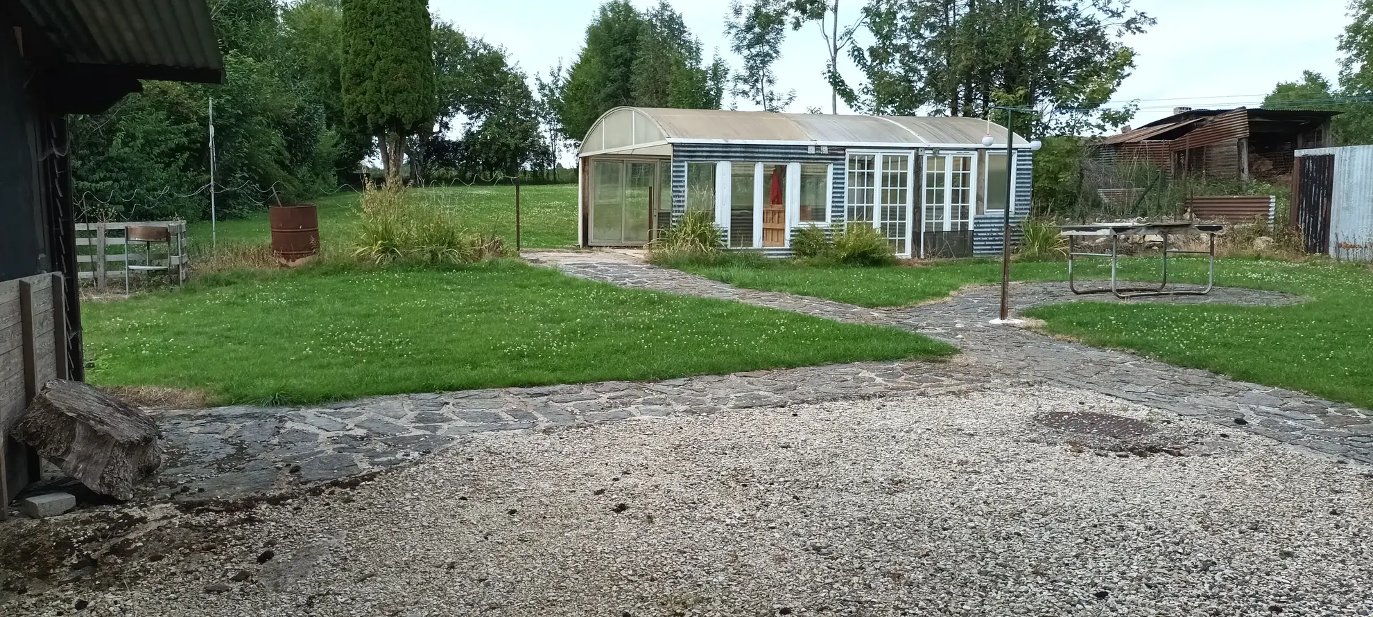 Maison à vendre à Draize avec 4 chambres, garage et jardin - Opportunité à ne pas manquer 