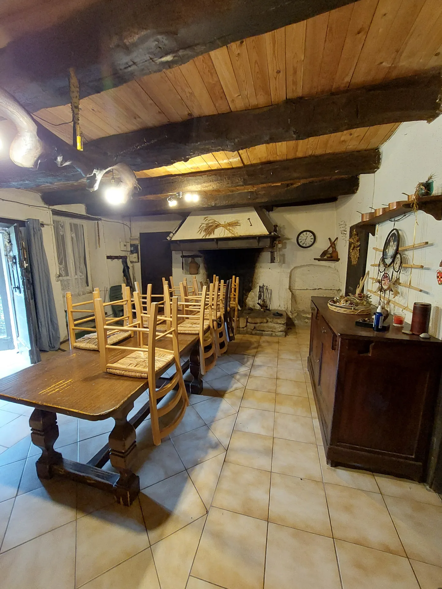 Maison à rénover de 157 m² à Cénomes dans le sud de l'Aveyron 