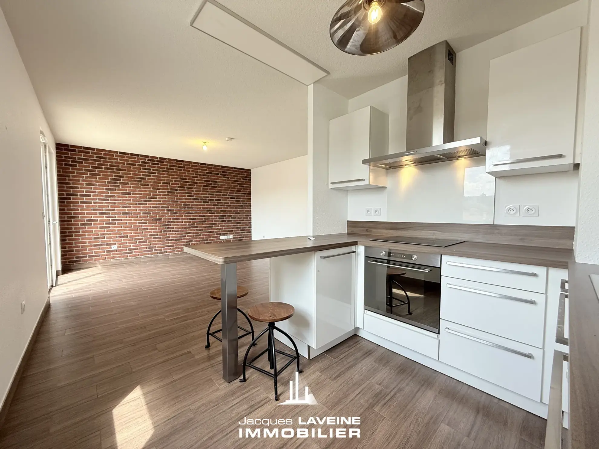 Appartement 3 pièces avec terrasse, parking et garage à Woippy 