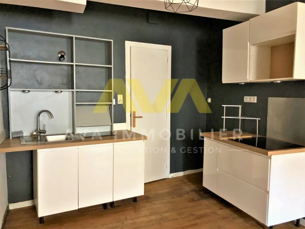 Immeuble de rapport à Navarrenx avec forte rentabilité et potentiel de valorisation 