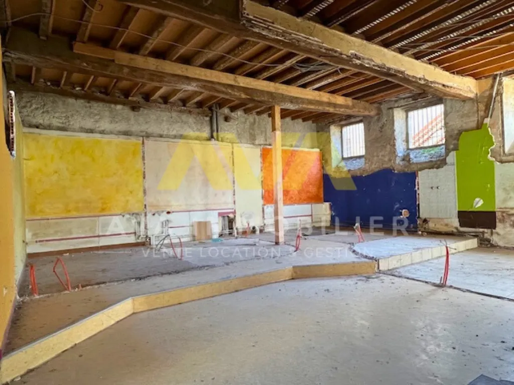 Immeuble de rapport à Navarrenx avec forte rentabilité et potentiel de valorisation 