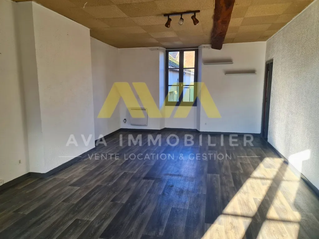 Immeuble de rapport à Navarrenx avec forte rentabilité et potentiel de valorisation 