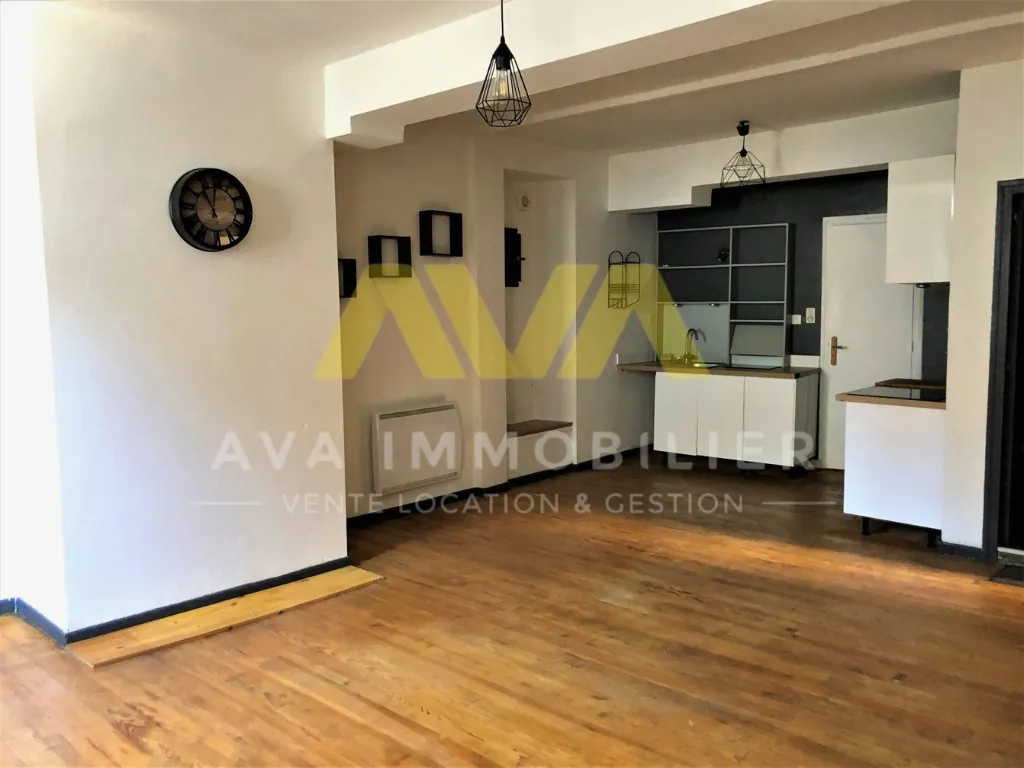 Immeuble de rapport à Navarrenx avec forte rentabilité et potentiel de valorisation 