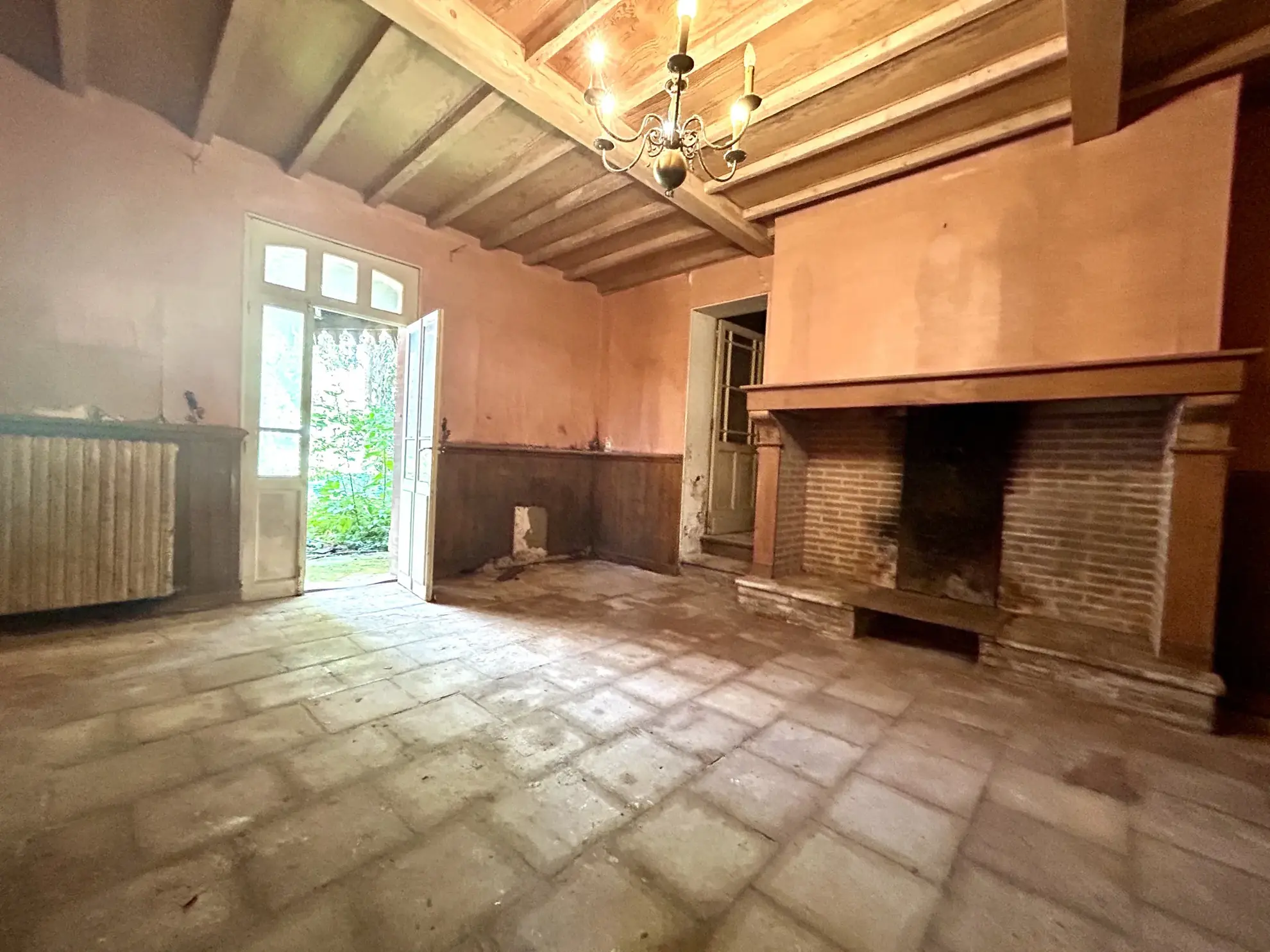 Belle maison de maître à rénover à Lapeyrouse-Fossat, 260 m² avec terrain arboré 