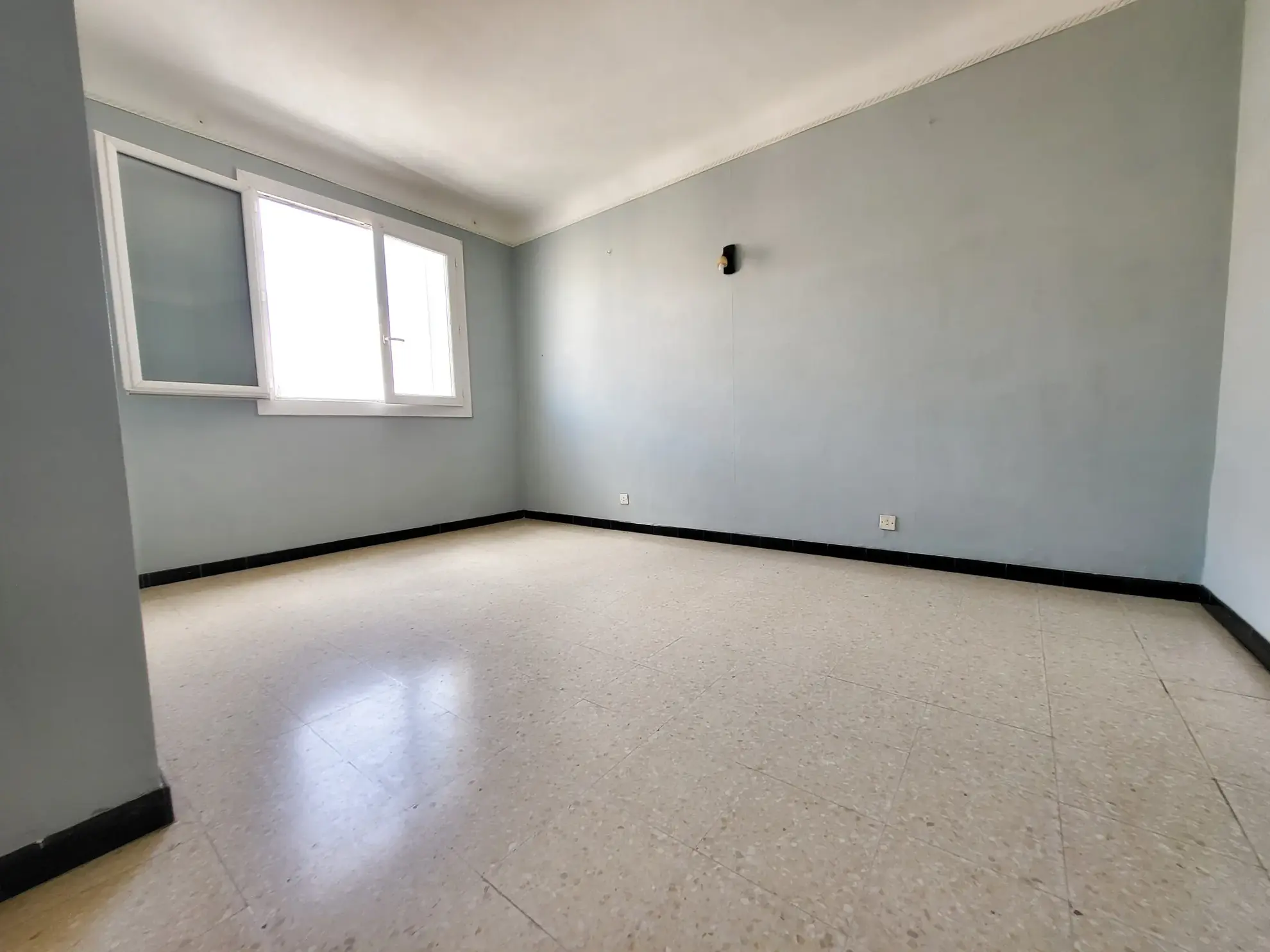 Achat Appartement 3 pièces à Lunel, 87 m², Balcons, Proximité plages et commodités 