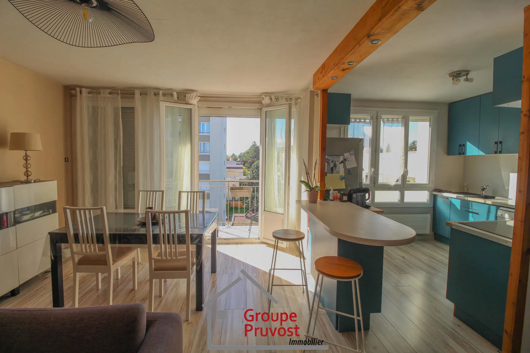 Appartement T4 lumineux avec balcon et caves à Villefranche-sur-Saône
