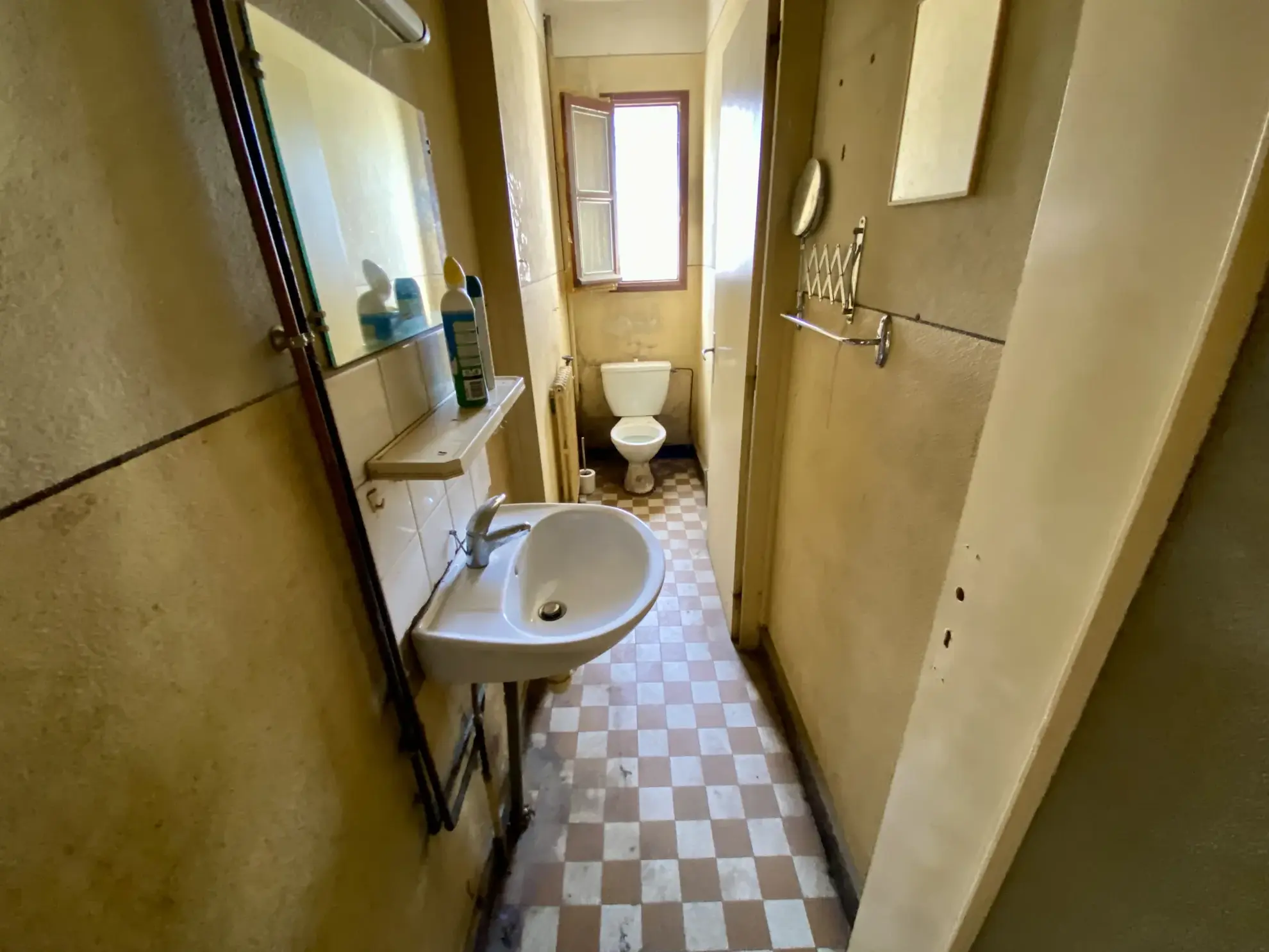 Maison à rénover avec grand potentiel à Saint-Michel-de-Maurienne 