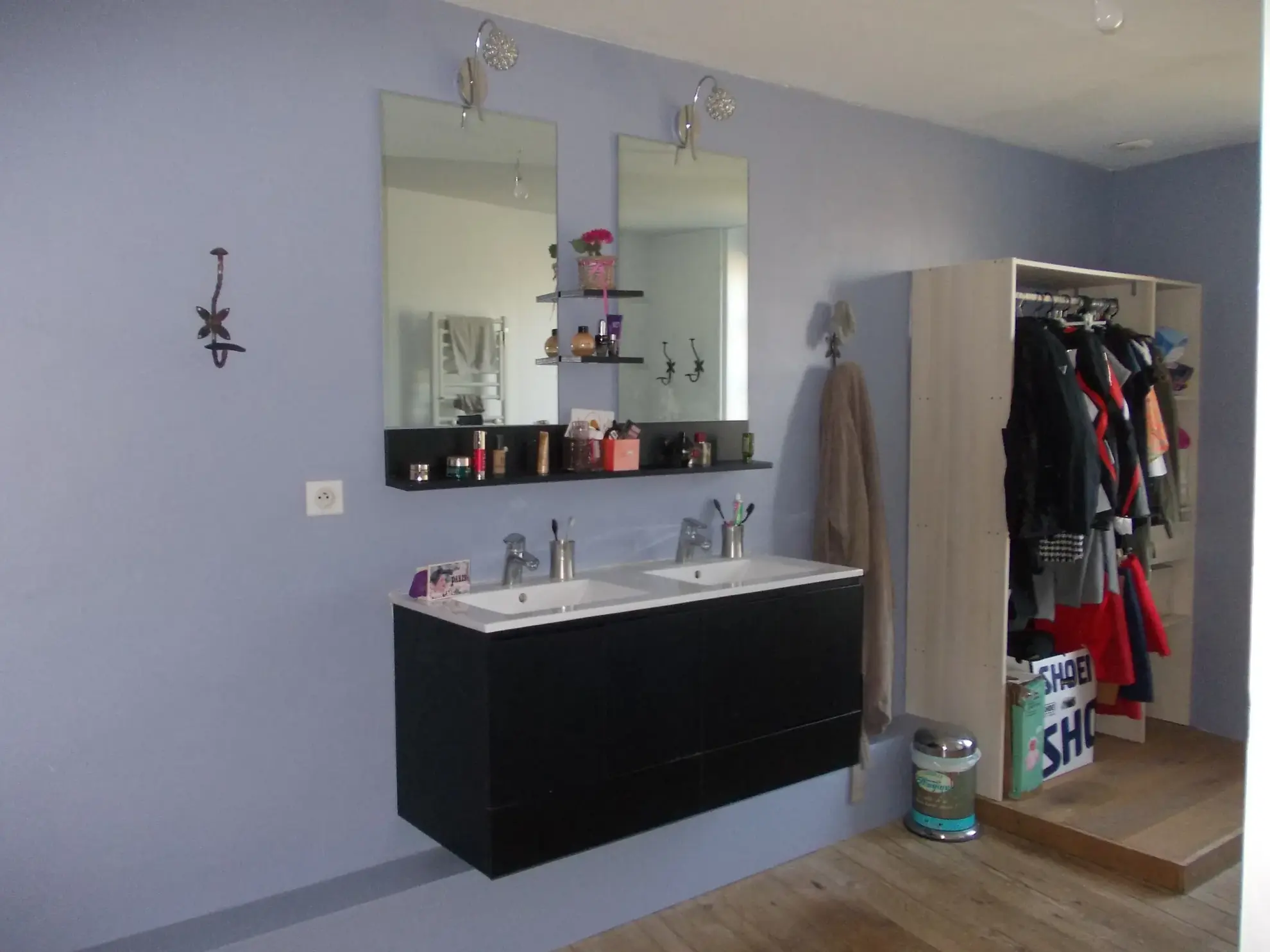 Maison charentaise rénovée avec dépendances et piscine proche de Cognac 