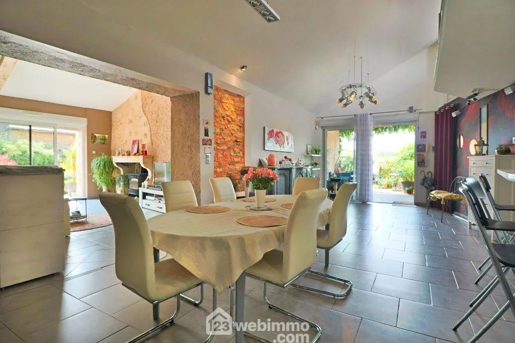 Maison en pierre de 134 m² avec jardin et potentiel à Marigny-Chemereau 