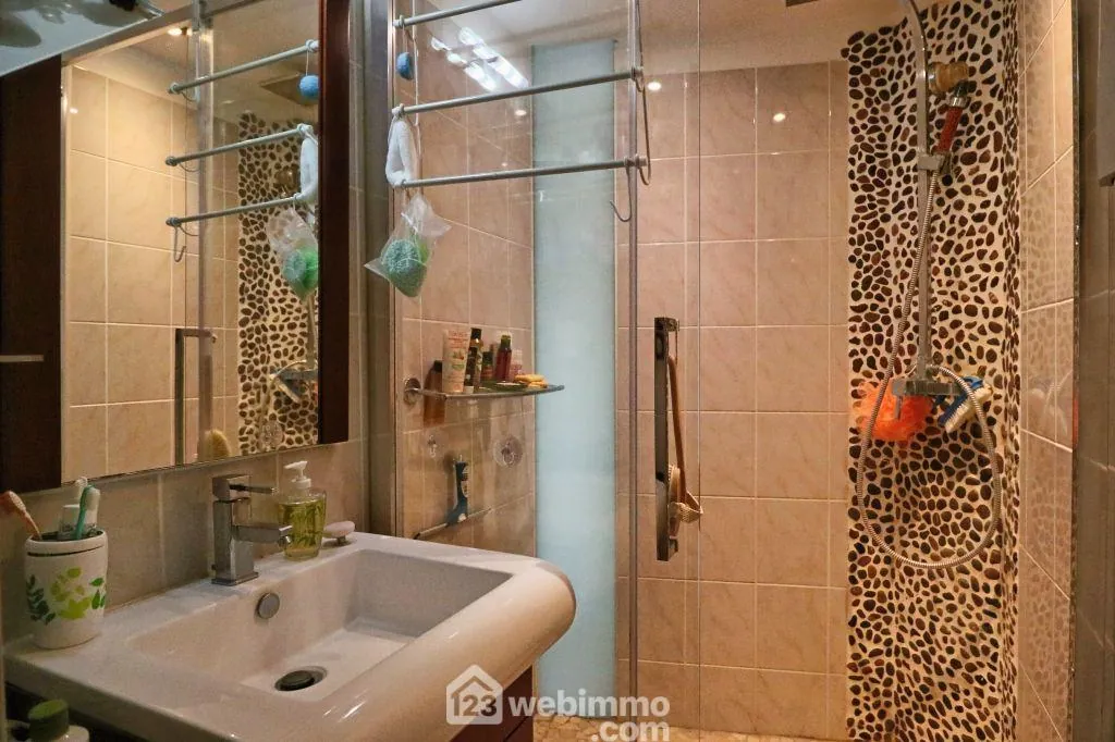 Maison en pierre de 134 m² avec jardin et potentiel à Marigny-Chemereau 