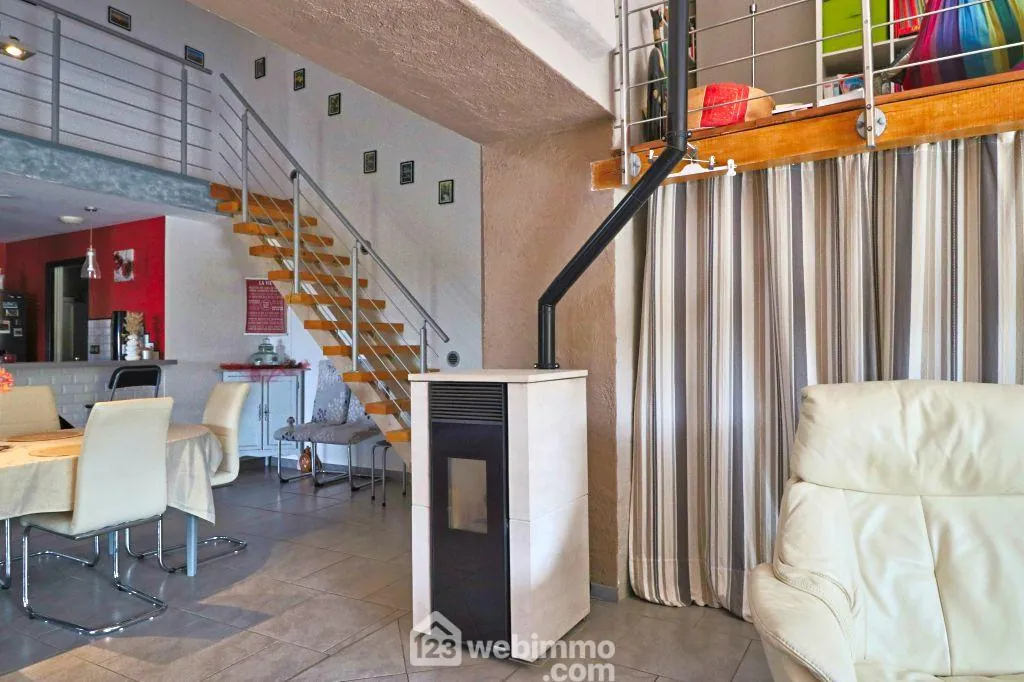 Maison en pierre de 134 m² avec jardin et potentiel à Marigny-Chemereau 