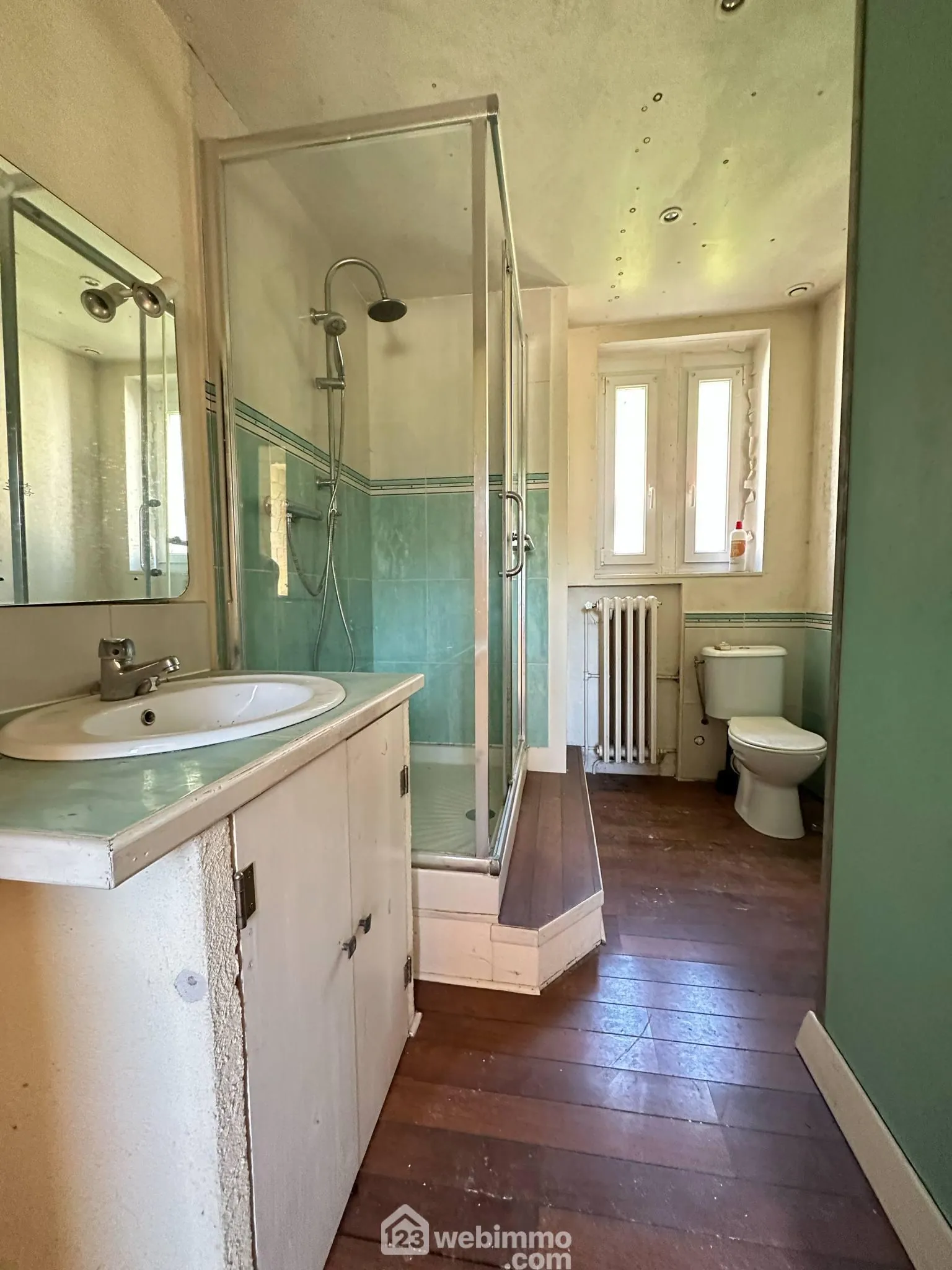 Maison de 95 m² à Chérēt avec jardin et grange, idéale pour investissement ou résidence 