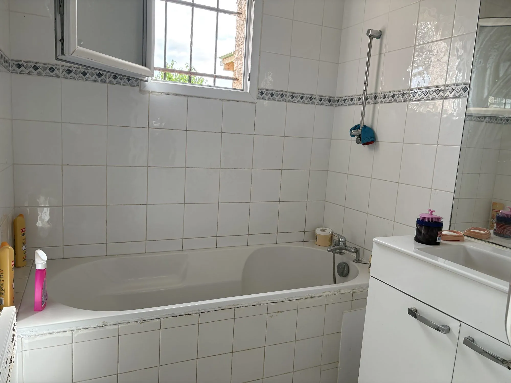 Maison de plain-pied lumineuse avec jardin à Lagrave - 4 chambres 