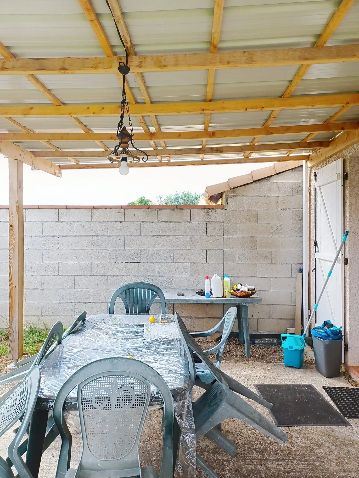 Maison de plain-pied lumineuse avec jardin à Lagrave - 4 chambres 