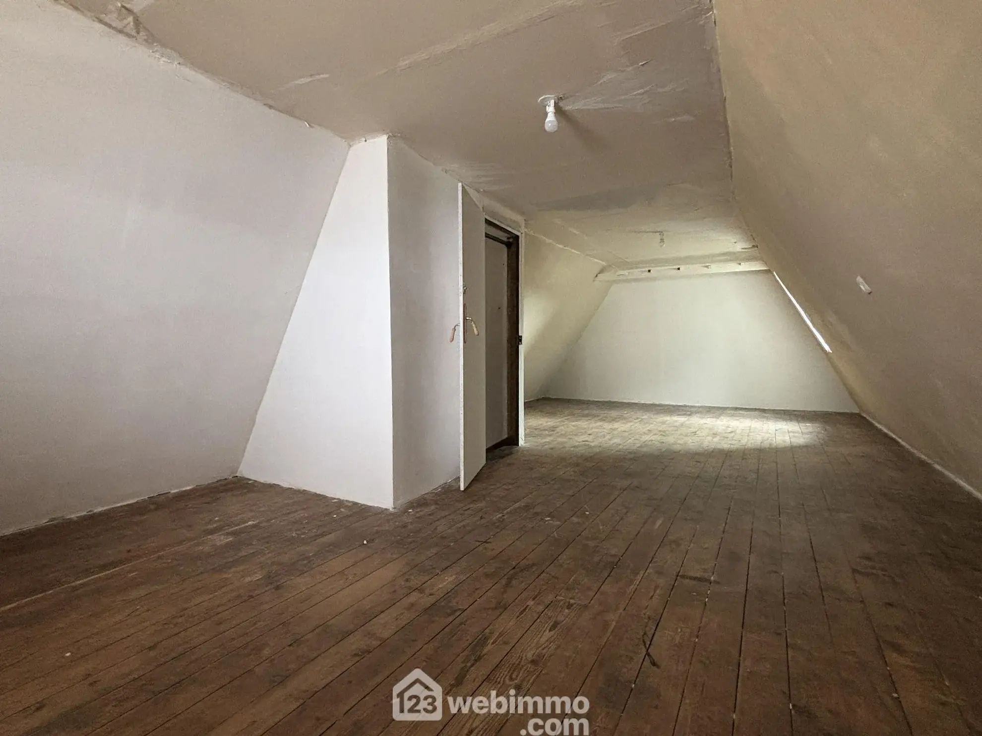 Maison de ville à Ingrandes-sur-Vienne - 95 m² avec garage et terrain clos 