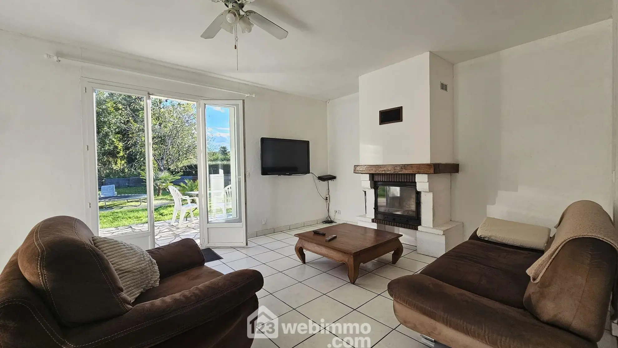 Maison de plain-pied à vendre à Baudreix – 86 m² avec jardin et proximité du lac 