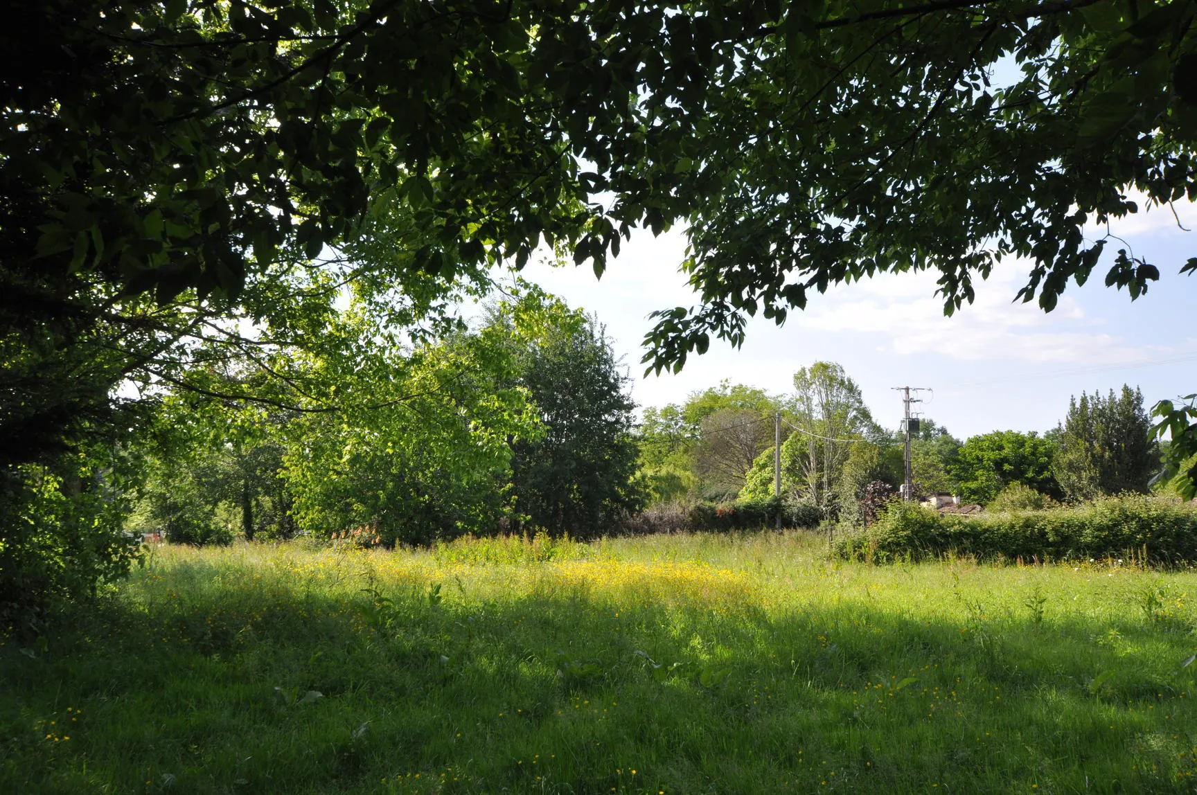 Maison de plain-pied à Capian de 101 m² avec dépendance et grand terrain 