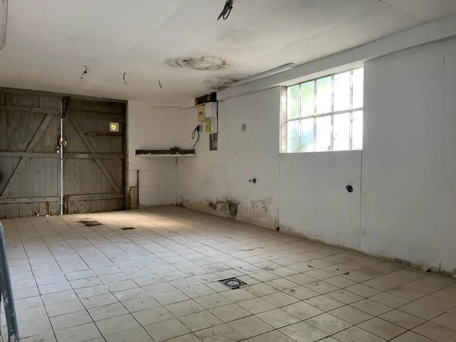 Maison de plain-pied à Capian de 101 m² avec dépendance et grand terrain 