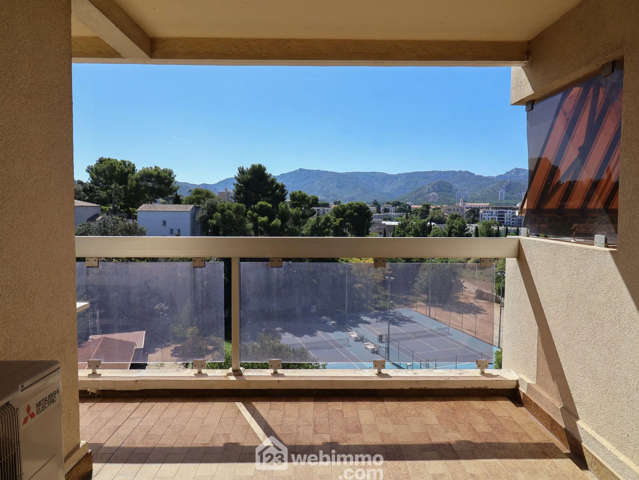 Appartement de 68m² avec vue sur Calanques à Mazargues Marseille 