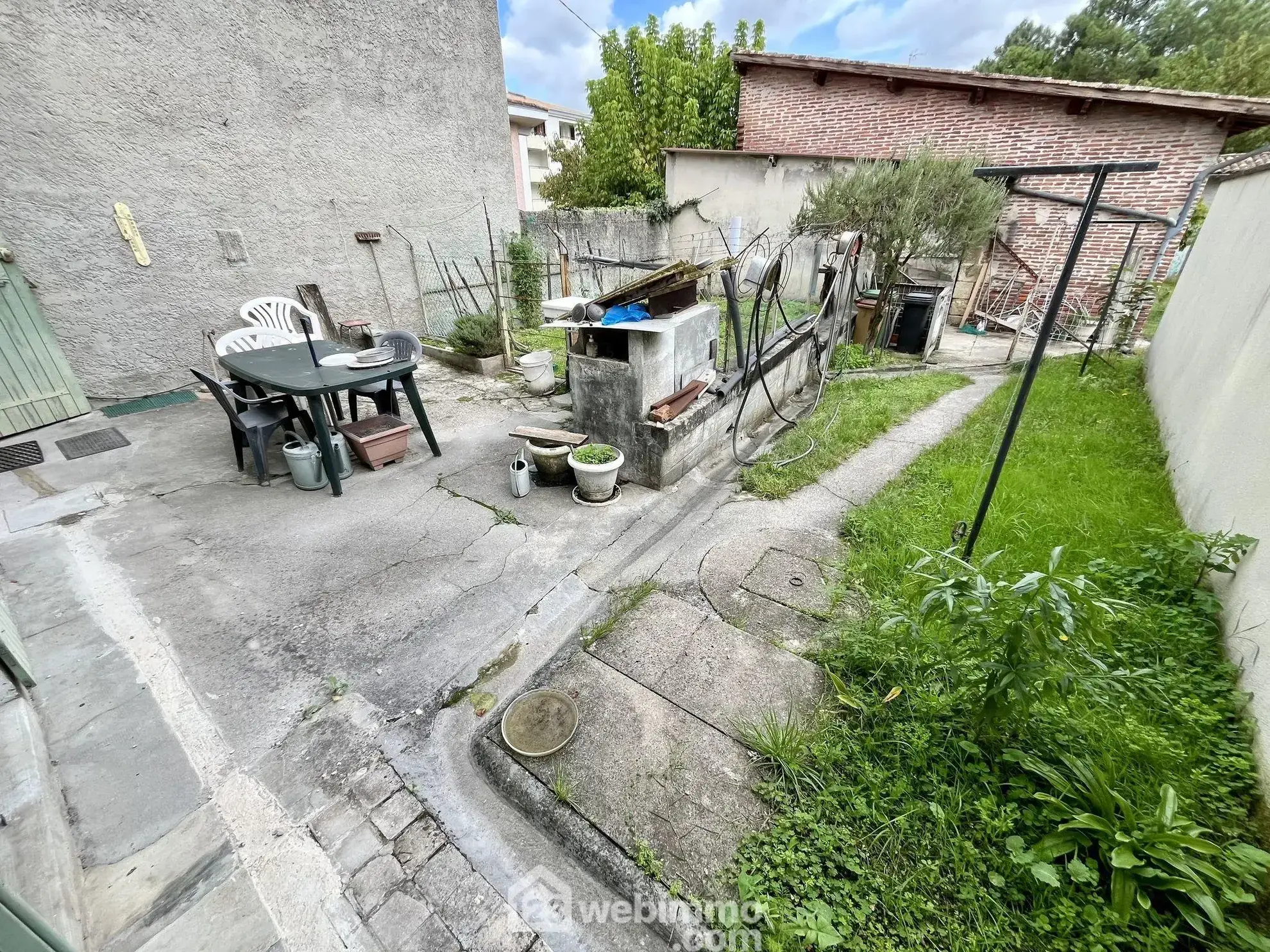 Maison à rénover de 72m² à Blanquefort-Caychac, centre-ville 