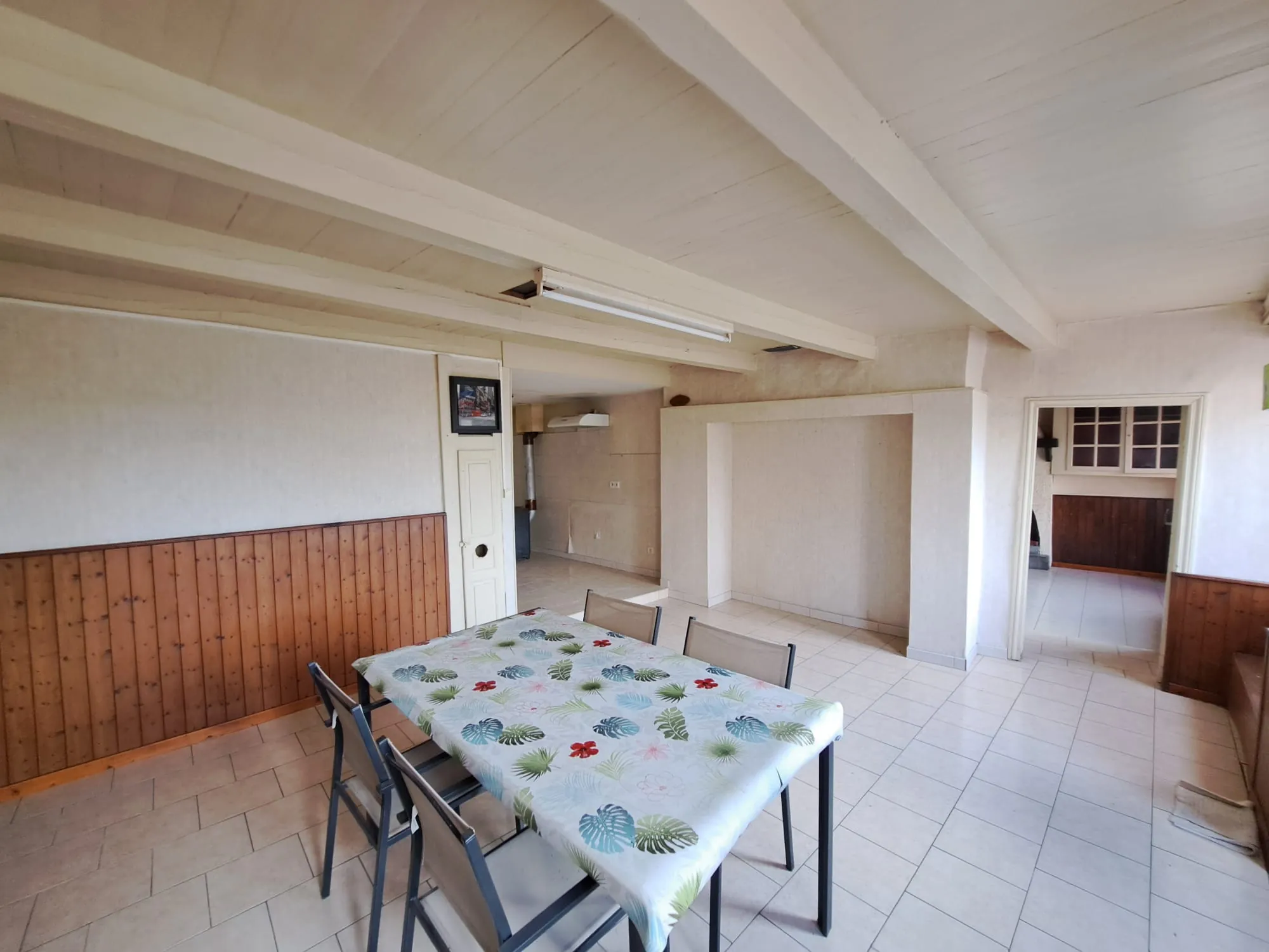 Maison de hameau à vendre à Marsac-en-Livradois, 123 m² avec dépendances et garage 