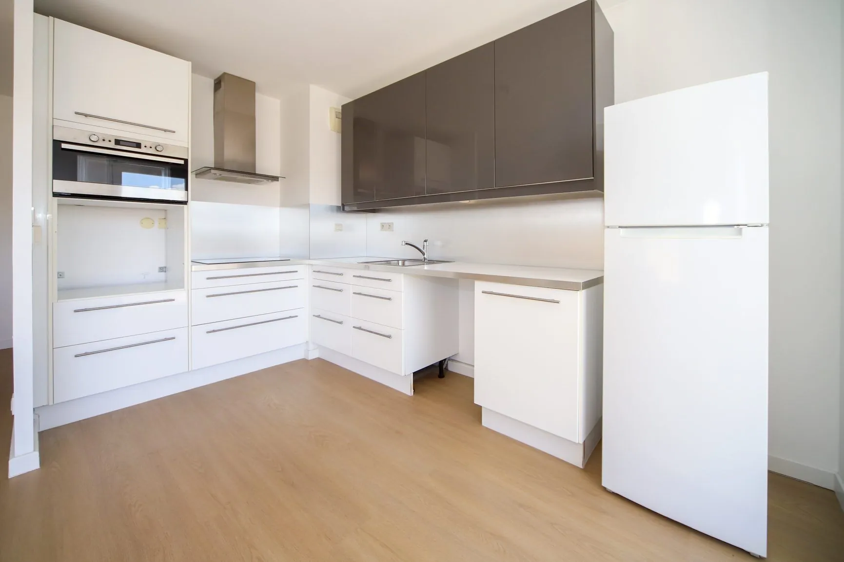 Appartement T4 meublé à vendre à Montpellier avec terrasses et parking 