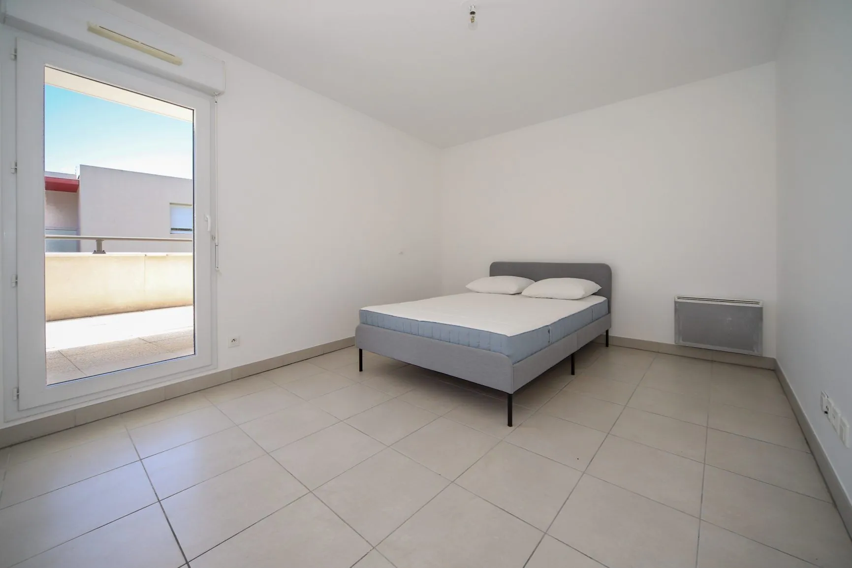 Appartement T4 rénové avec terrasse et garage à Montpellier 