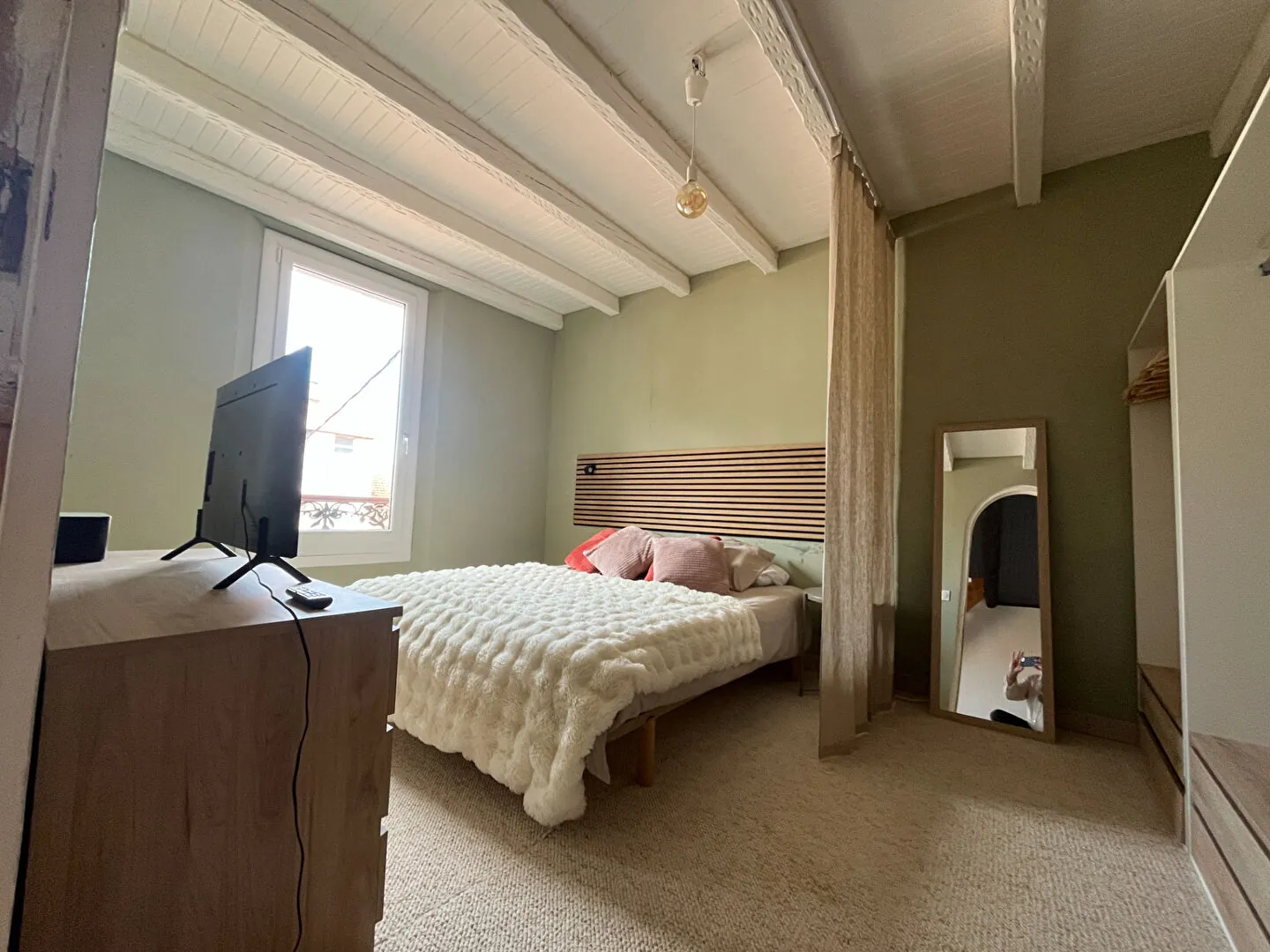 Appartement 3 pièces en duplex à Laragne-Monteglin – Centre-ville avec potentiel 