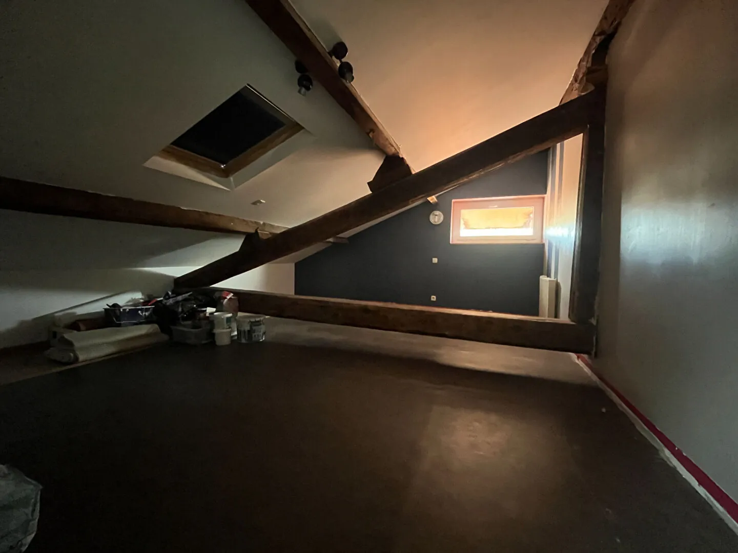 Appartement 3 pièces en duplex à Laragne-Monteglin – Centre-ville avec potentiel 