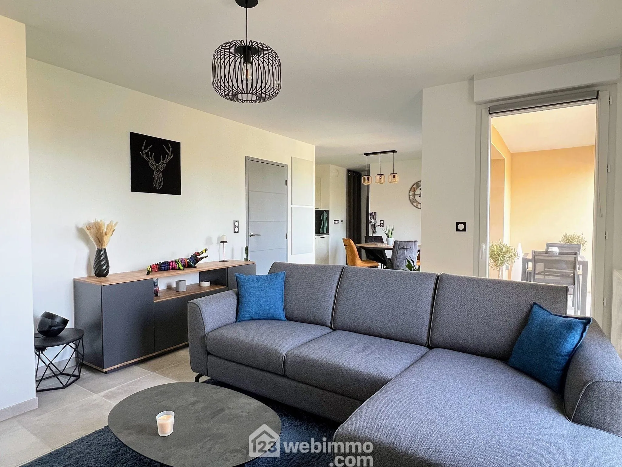 Appartement neuf de 52 m² aux Ponts-de-Cé, livré en 2025 avec balcon et mobilier inclus 