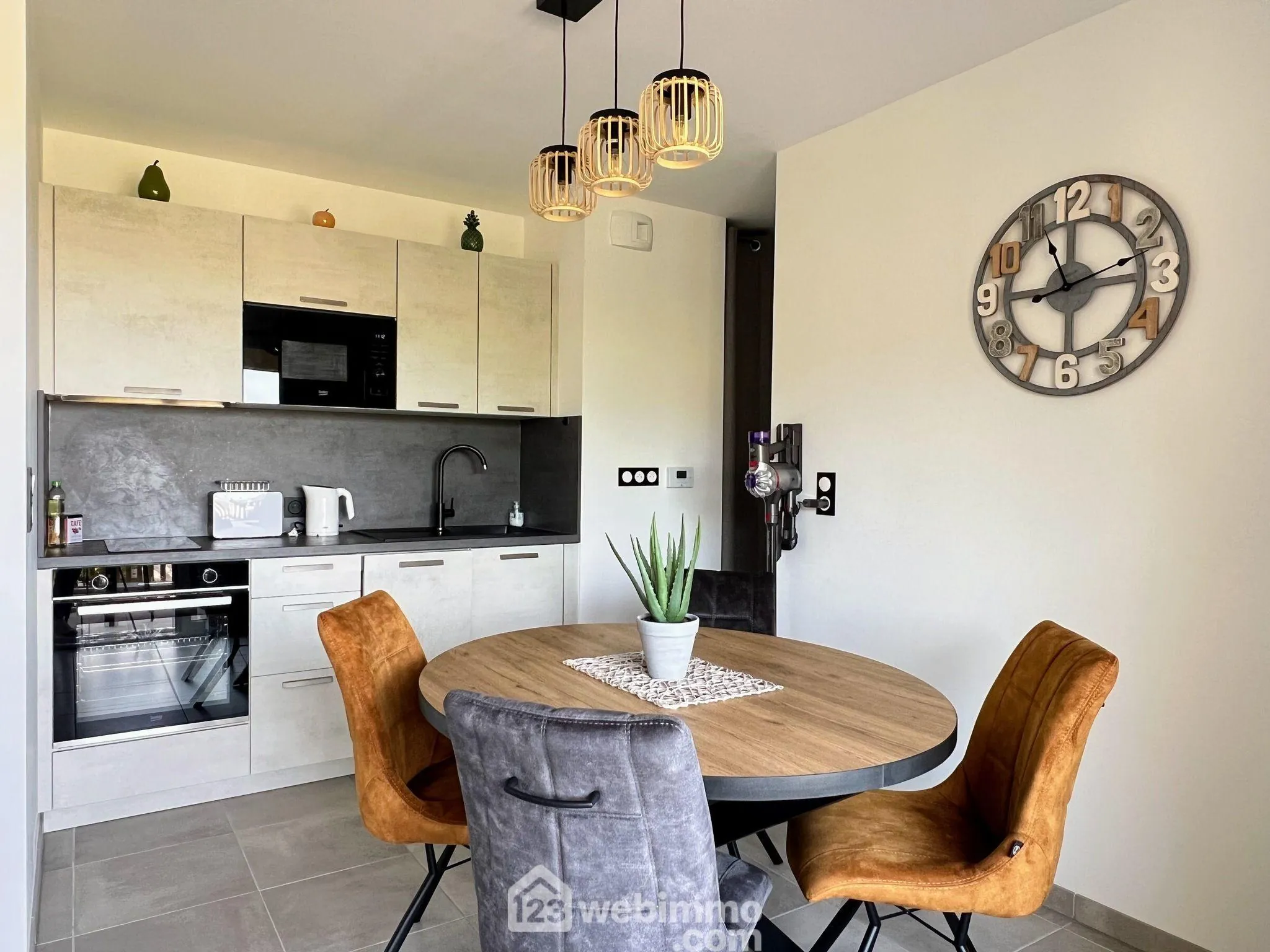 Appartement lumineux de 52 m² aux Ponts-de-Cé, prêt à emménager 