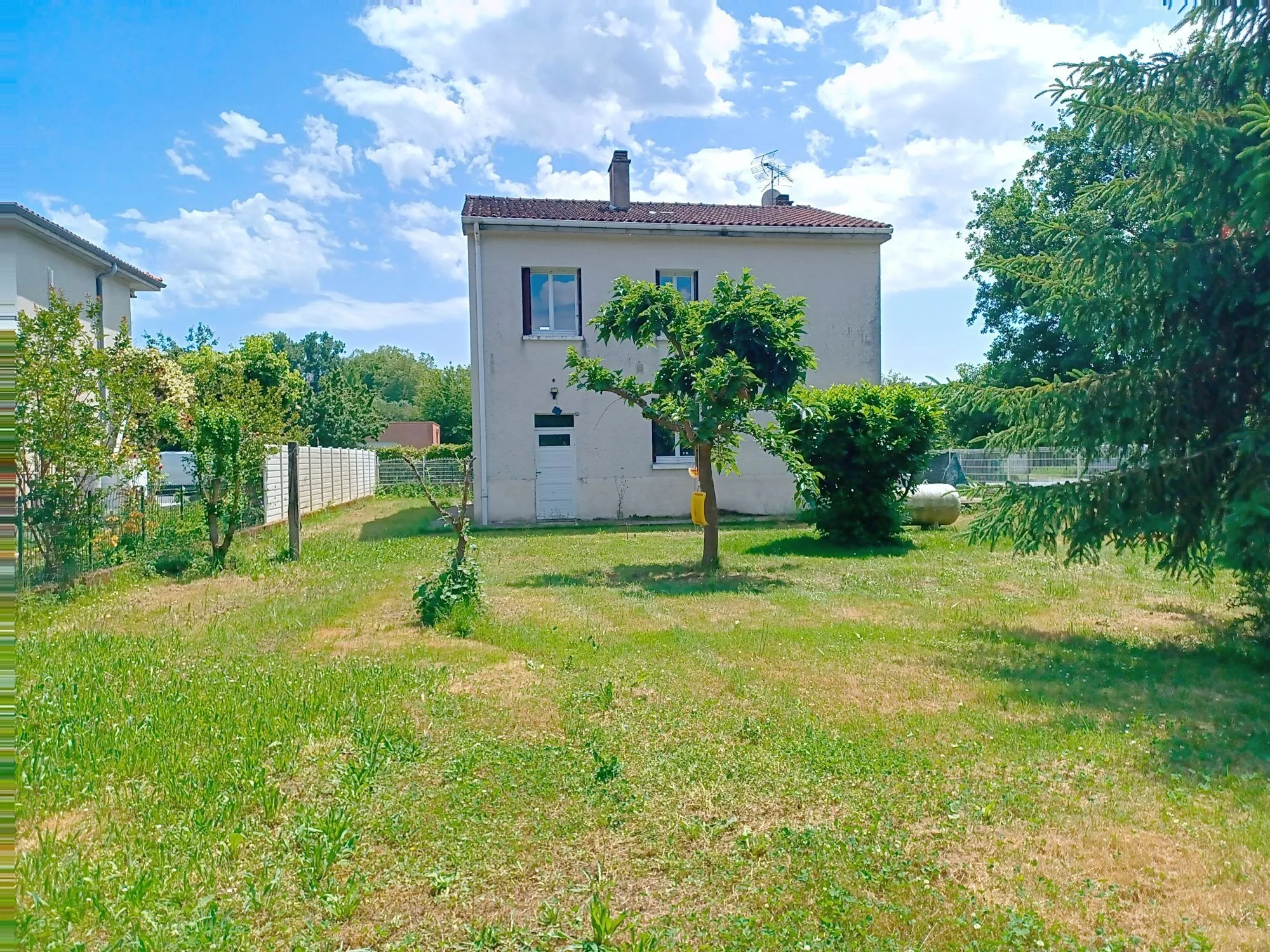 Maison T5 avec grand jardin à Lombers proche d'Albi 