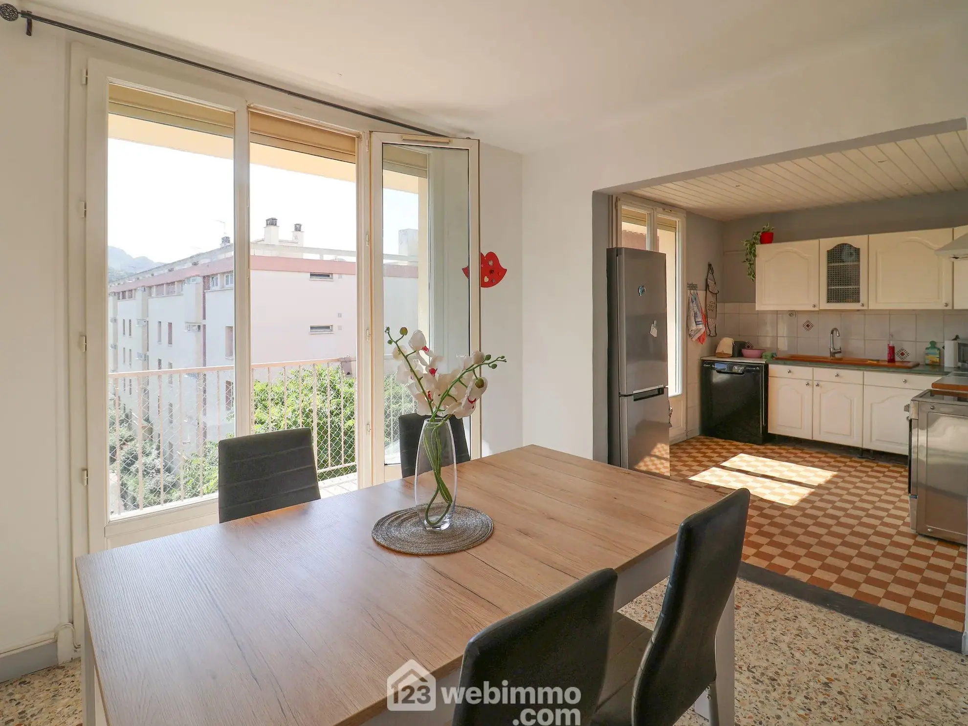 Appartement de 66m² avec terrasse à Saint Tronc, Marseille 