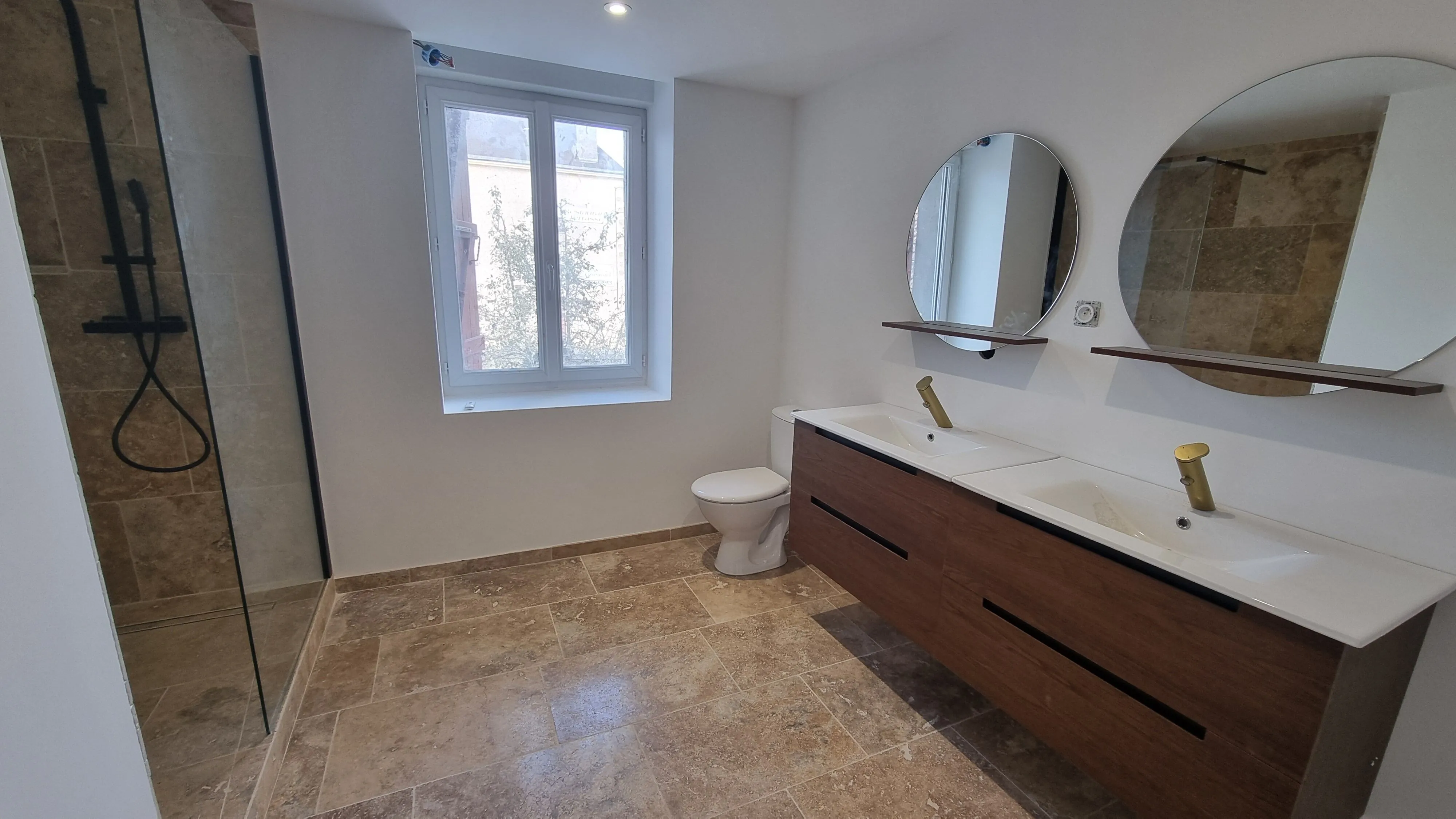 Charmante maison à vendre à Vougy – 159m², 3 chambres, proximité de Roanne 