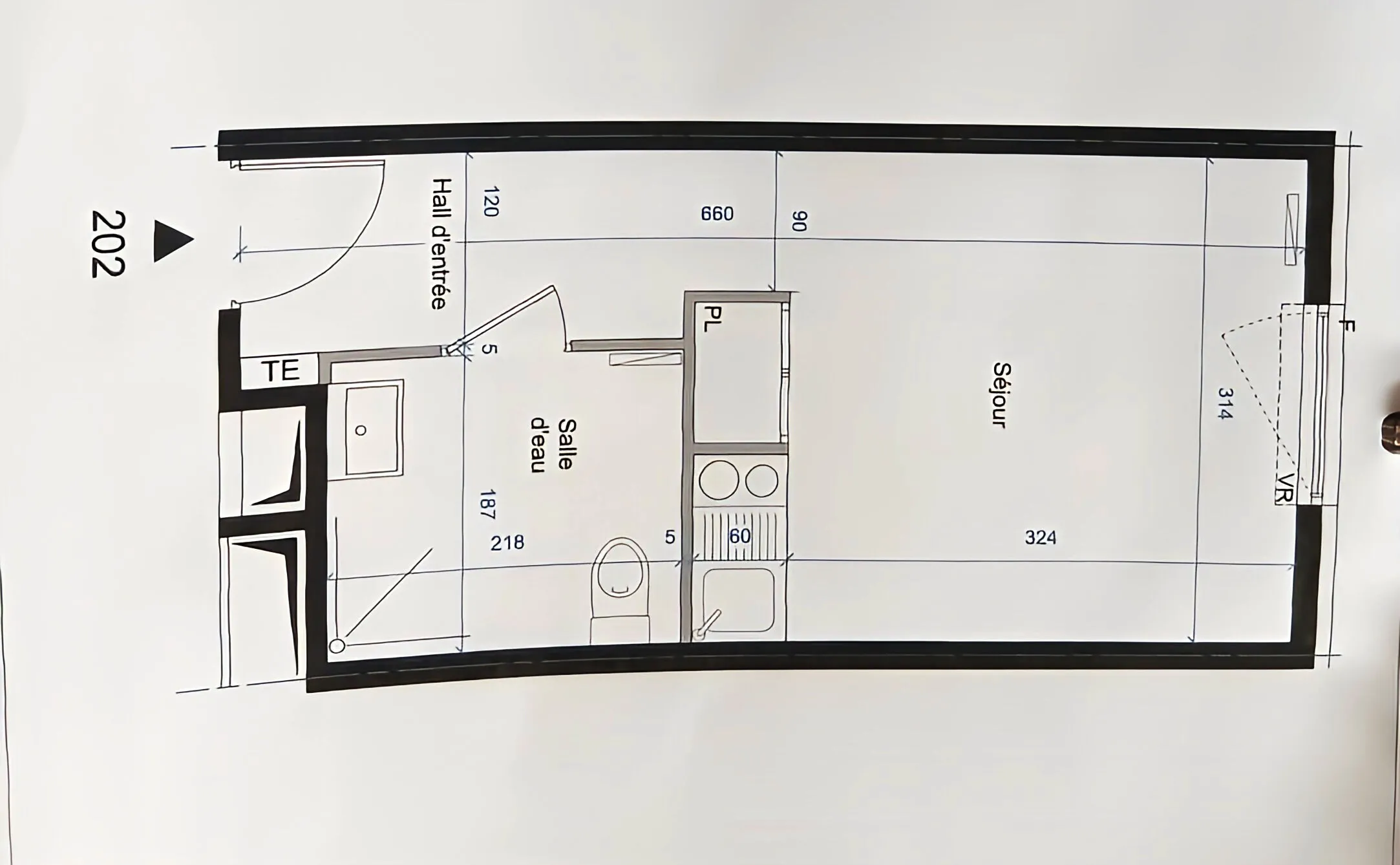 Investissement locatif à Marseille : Studio meublé avec parking, rentabilité 5 % 
