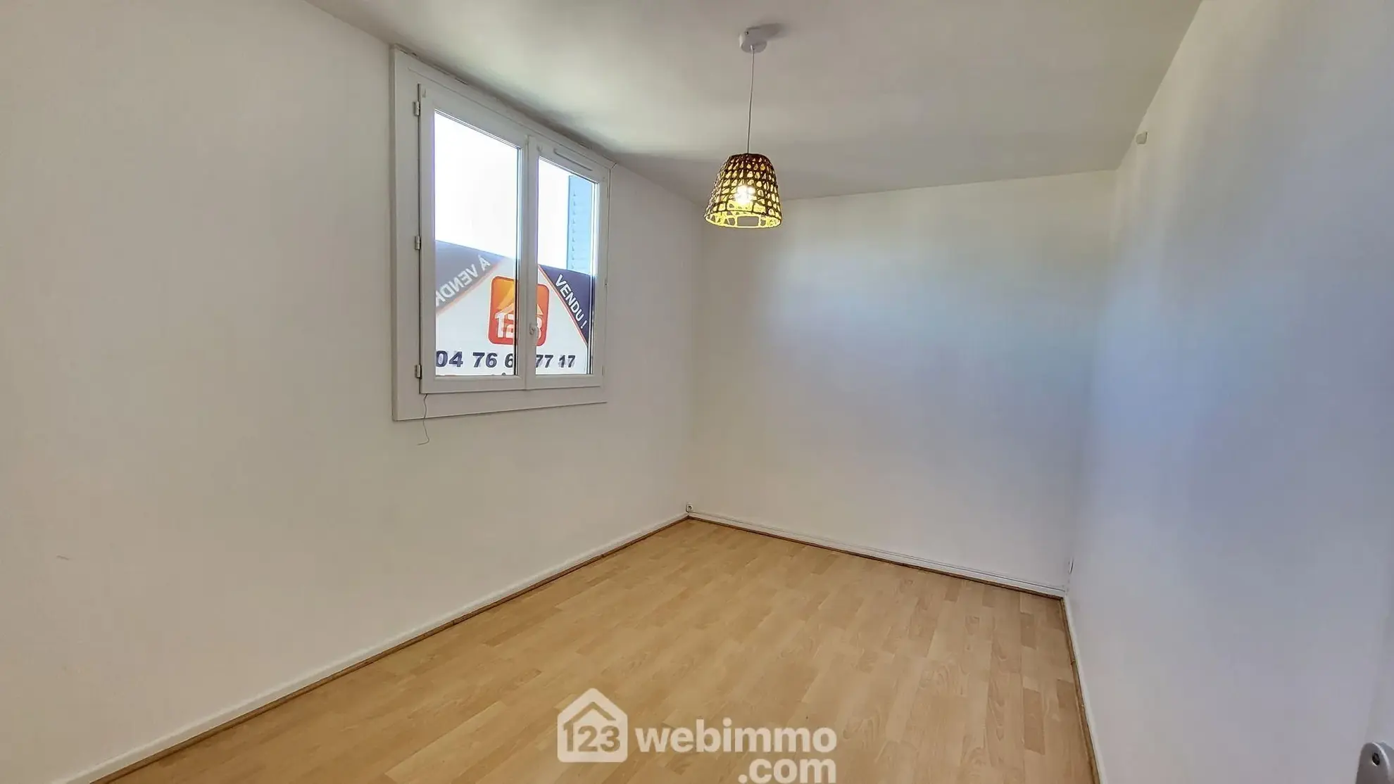 Achat appartement T4 à Fontaine avec vue exceptionnelle et cave – proche tramway 