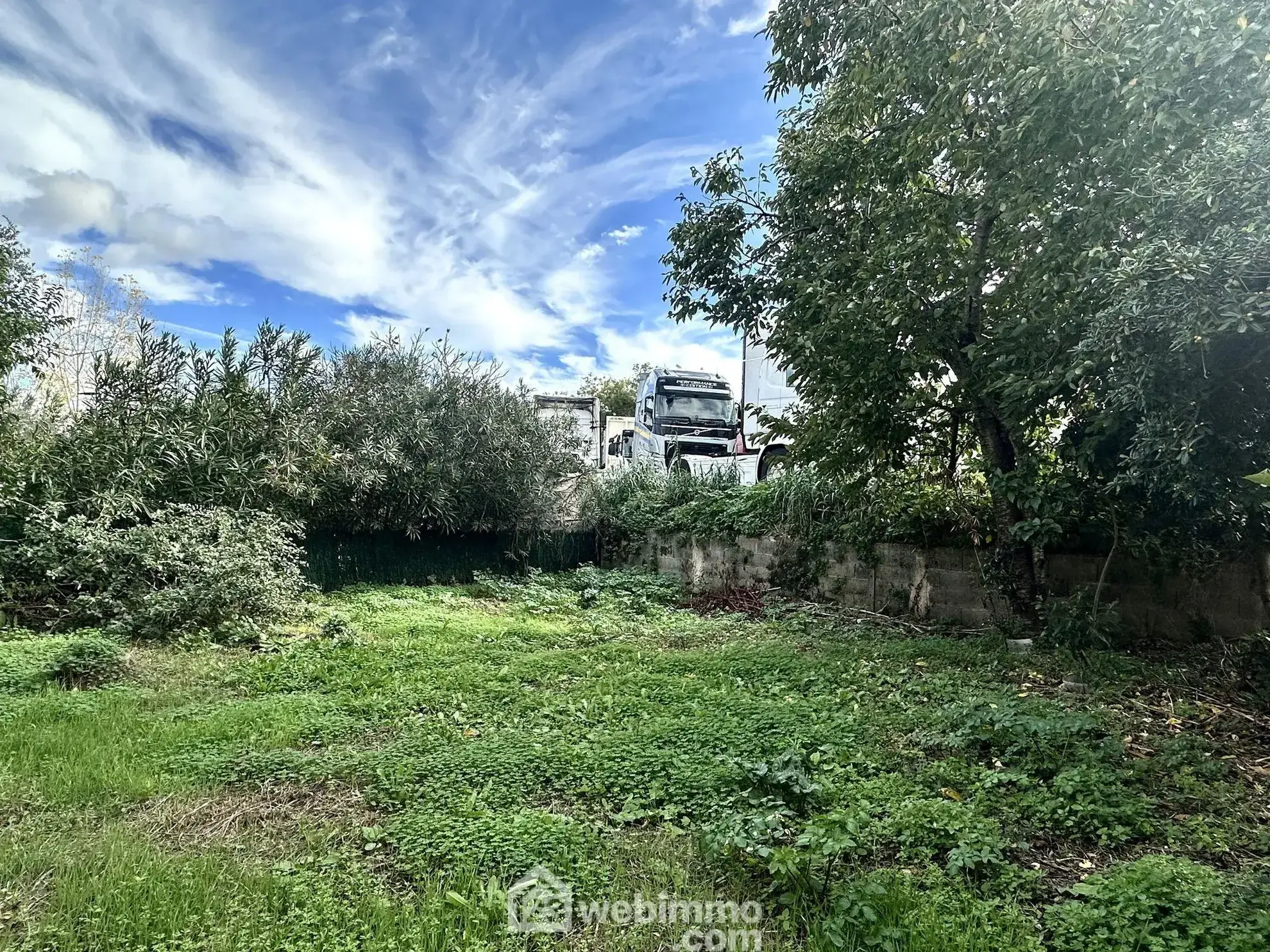 Maison à Biguglia de 96 m² avec jardin et garage, idéal pour rénovation et vie familiale 