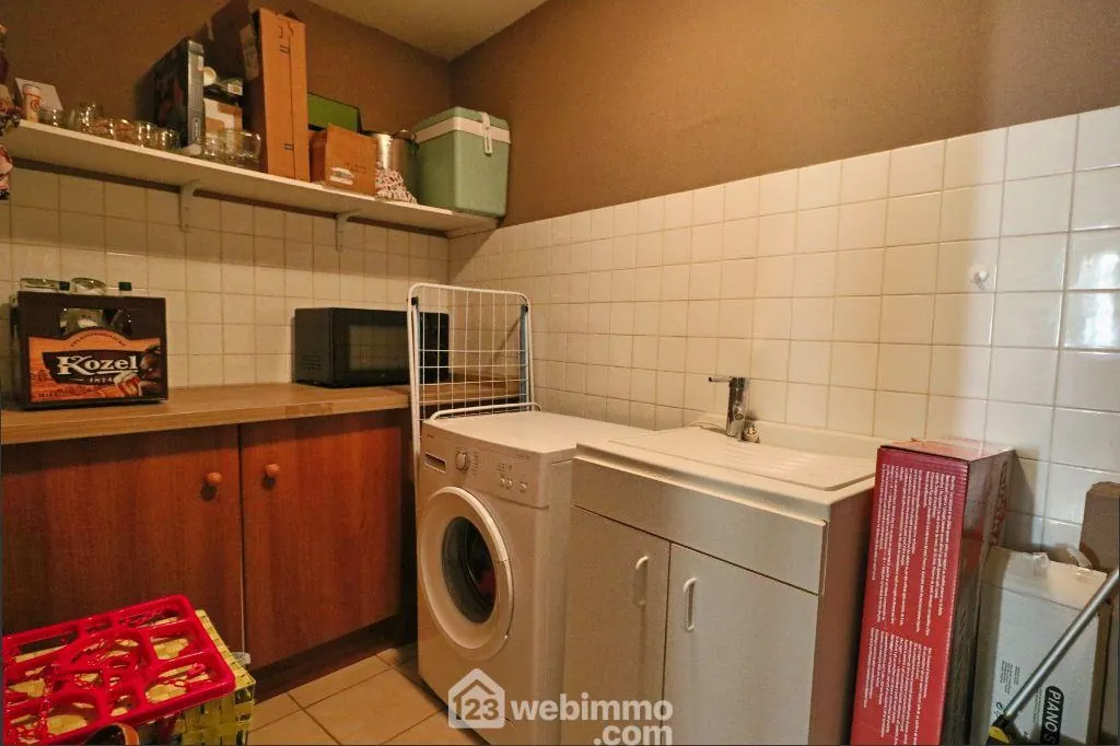 Maison rénovée de 113 m² avec jardin clos à Civray 86400 