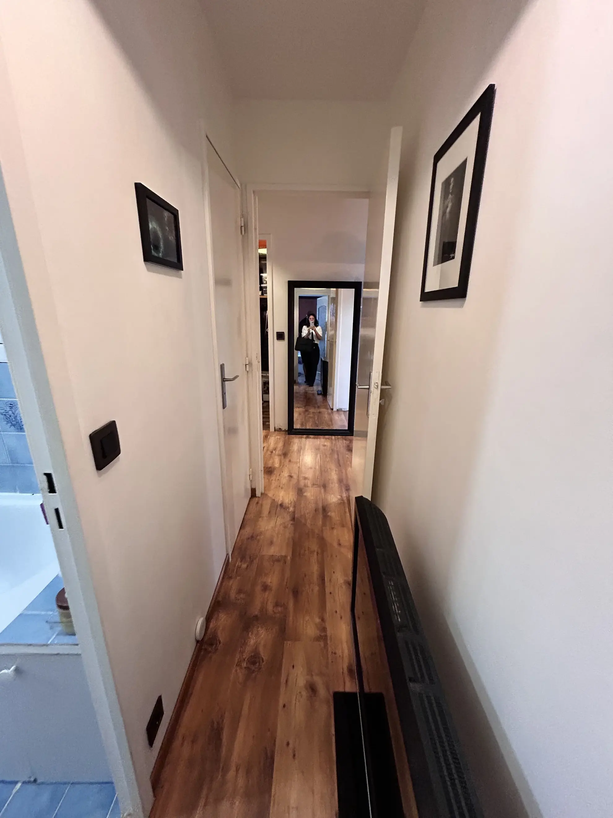 Appartement 2 pièces rénové à Montigny-le-Bretonneux avec cave et parking 