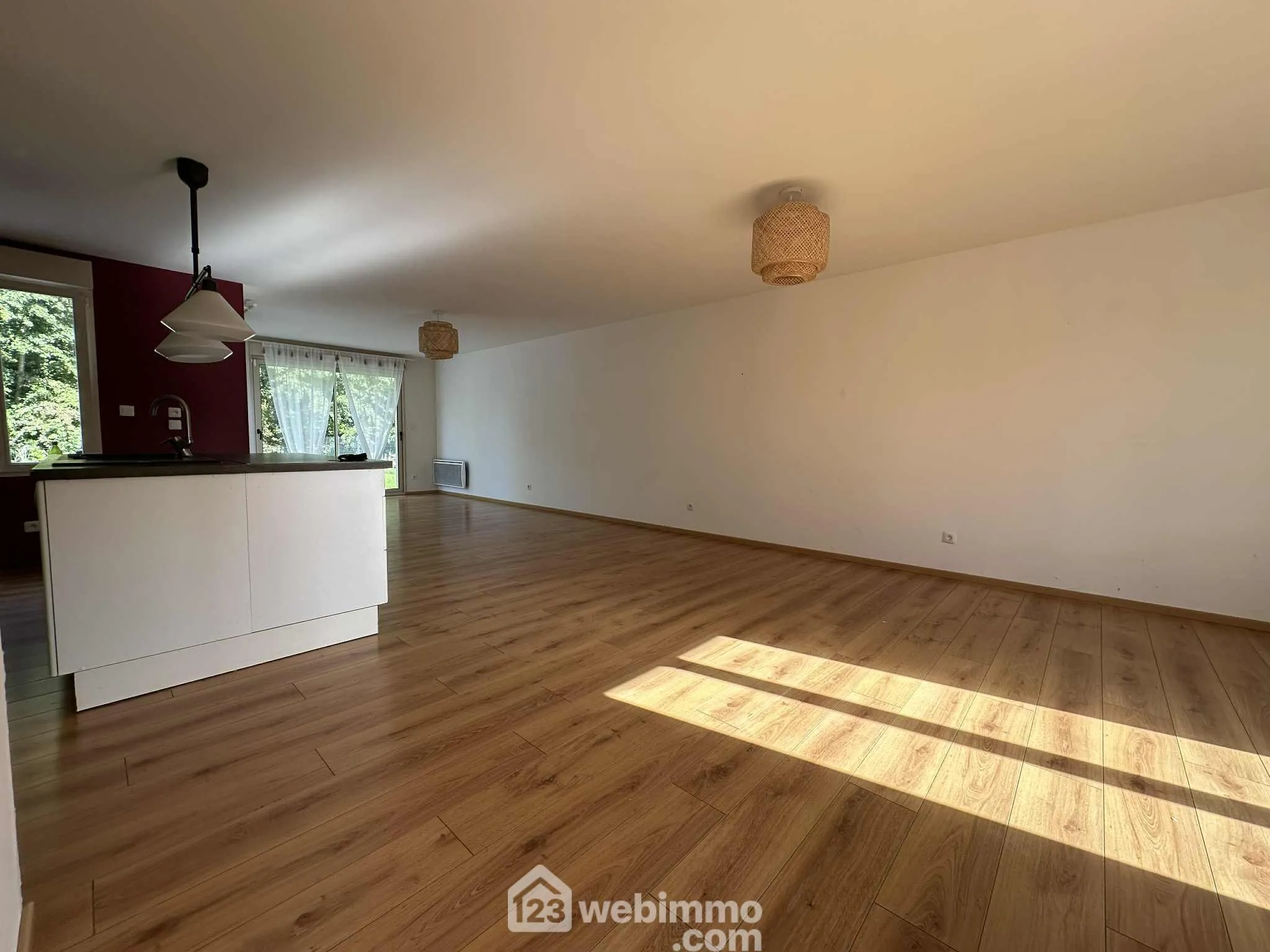 Maison de plain-pied 117 m² à Mons en Laonnois avec jardin et garage 