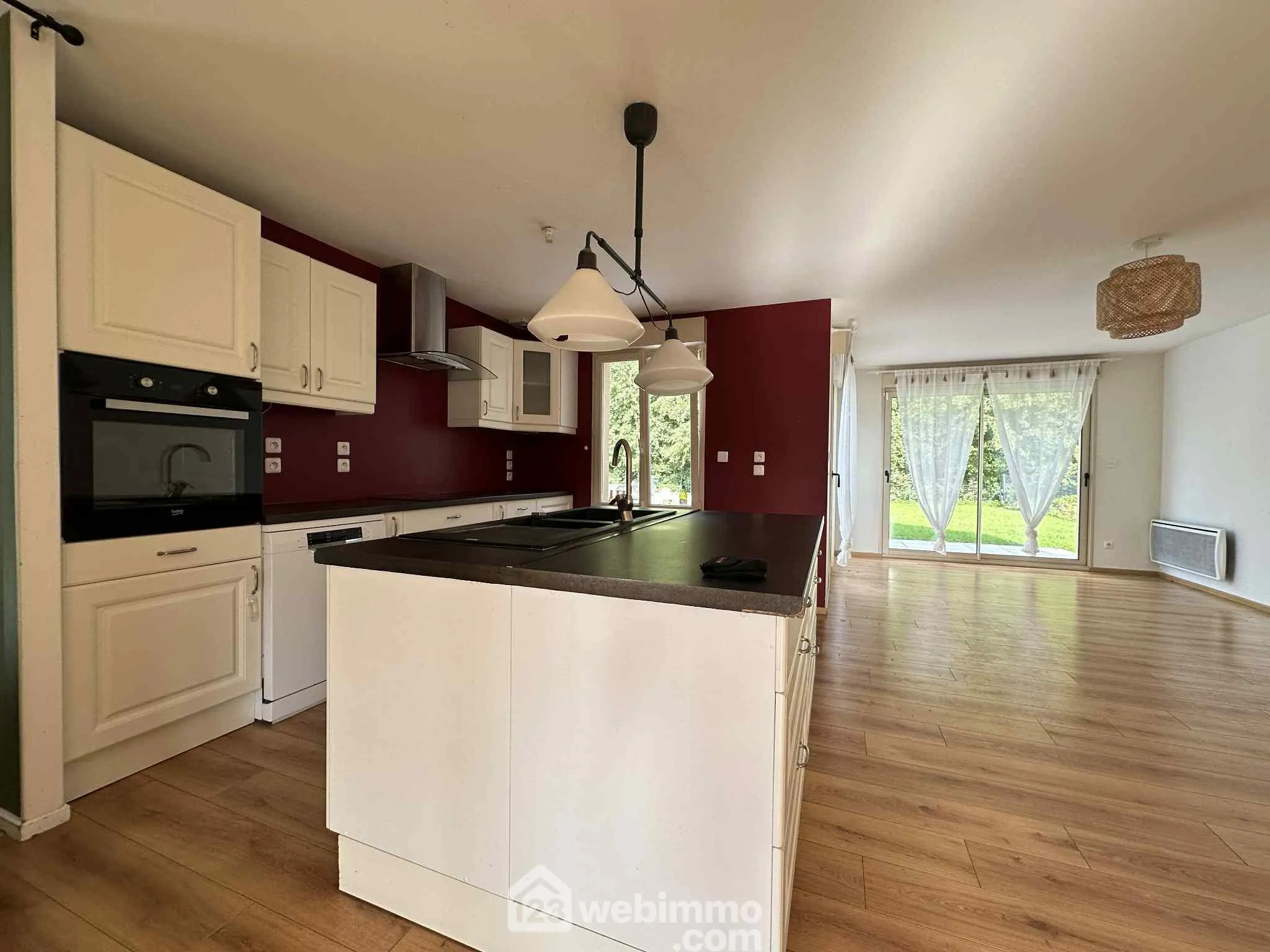 Maison de plain-pied 117 m² à Mons en Laonnois avec jardin et garage 