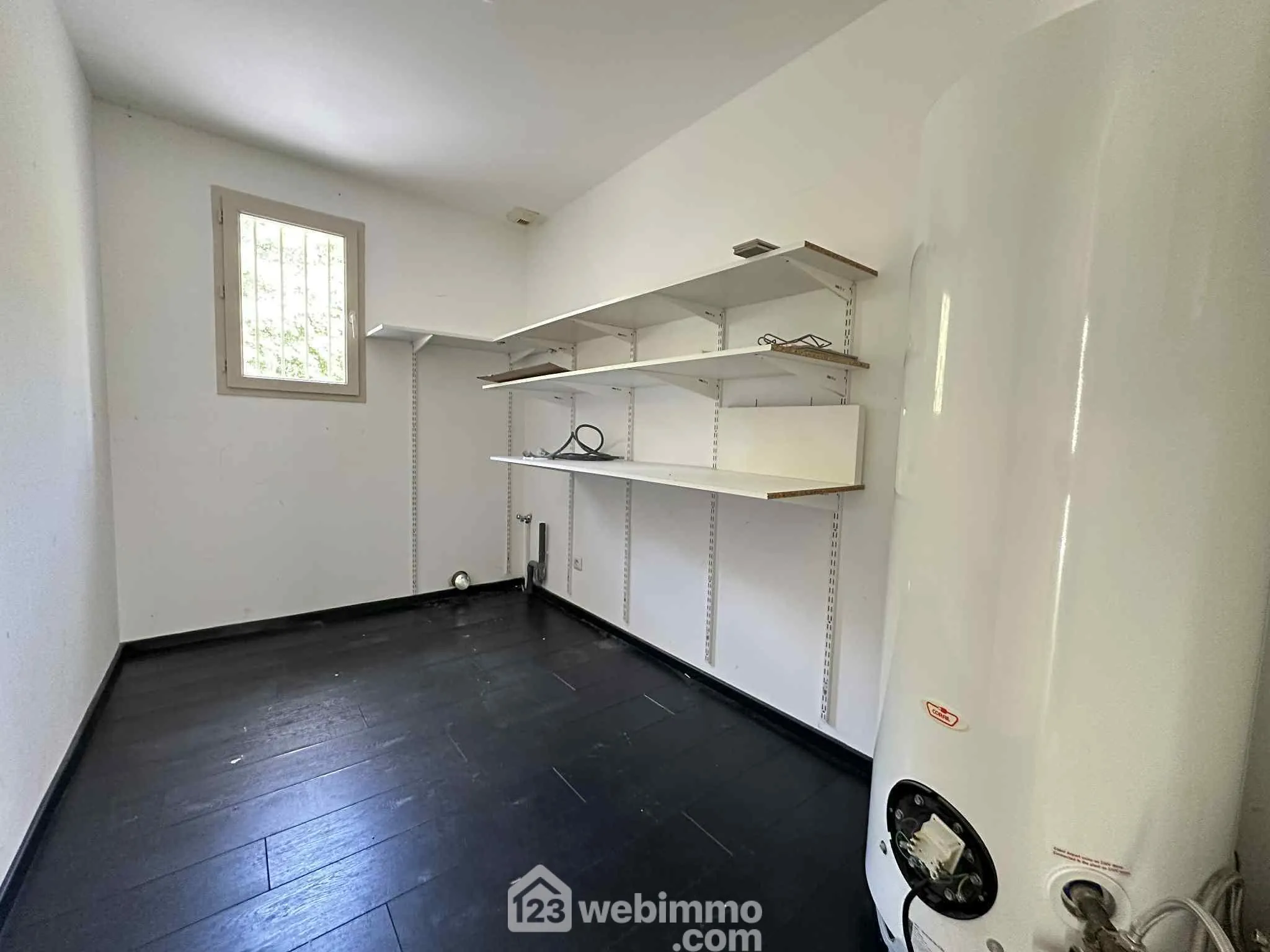 Maison de plain-pied 117 m² à Mons en Laonnois avec jardin et garage 