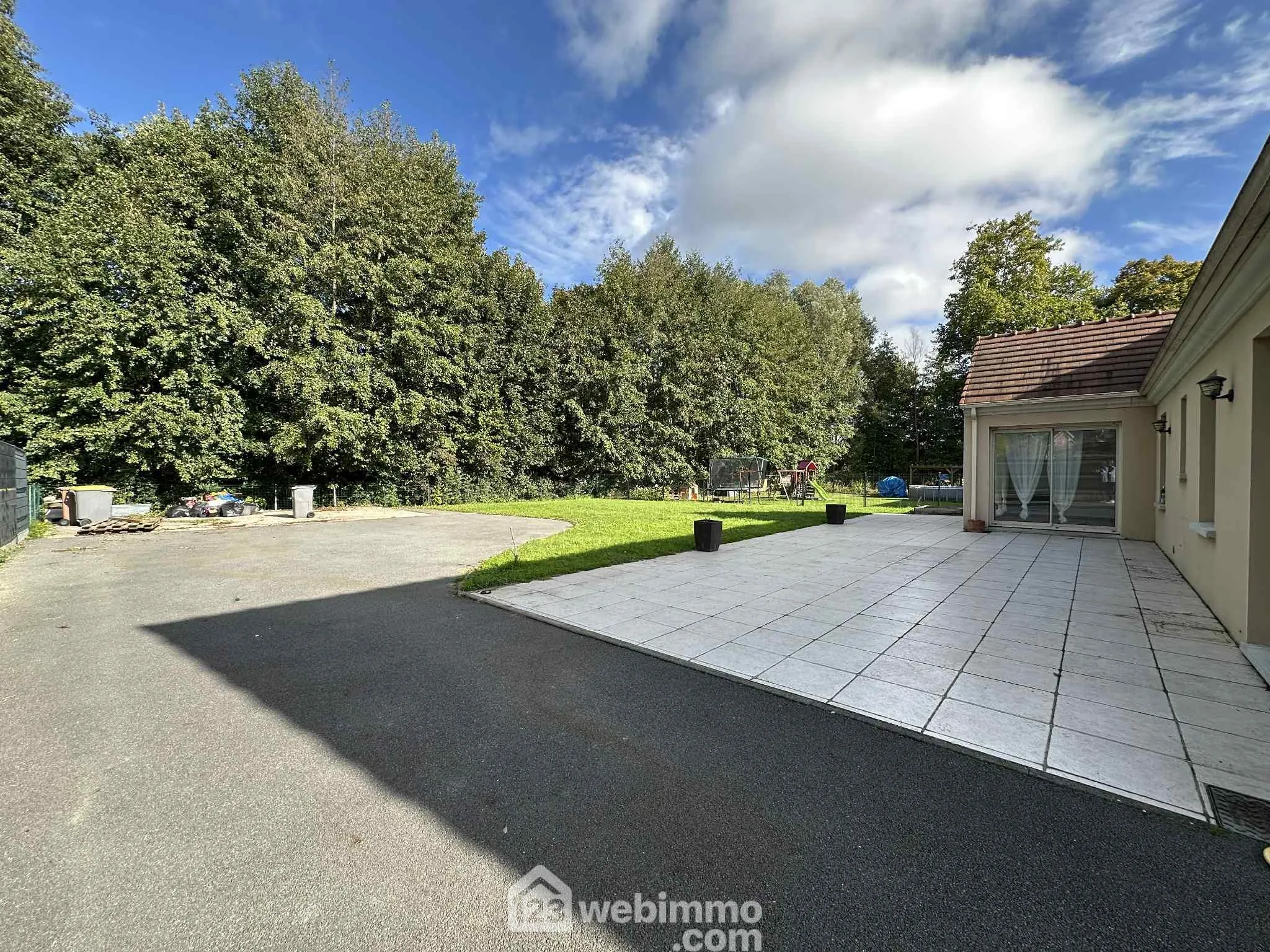 Maison de plain-pied 117 m² à Mons en Laonnois avec jardin et garage 