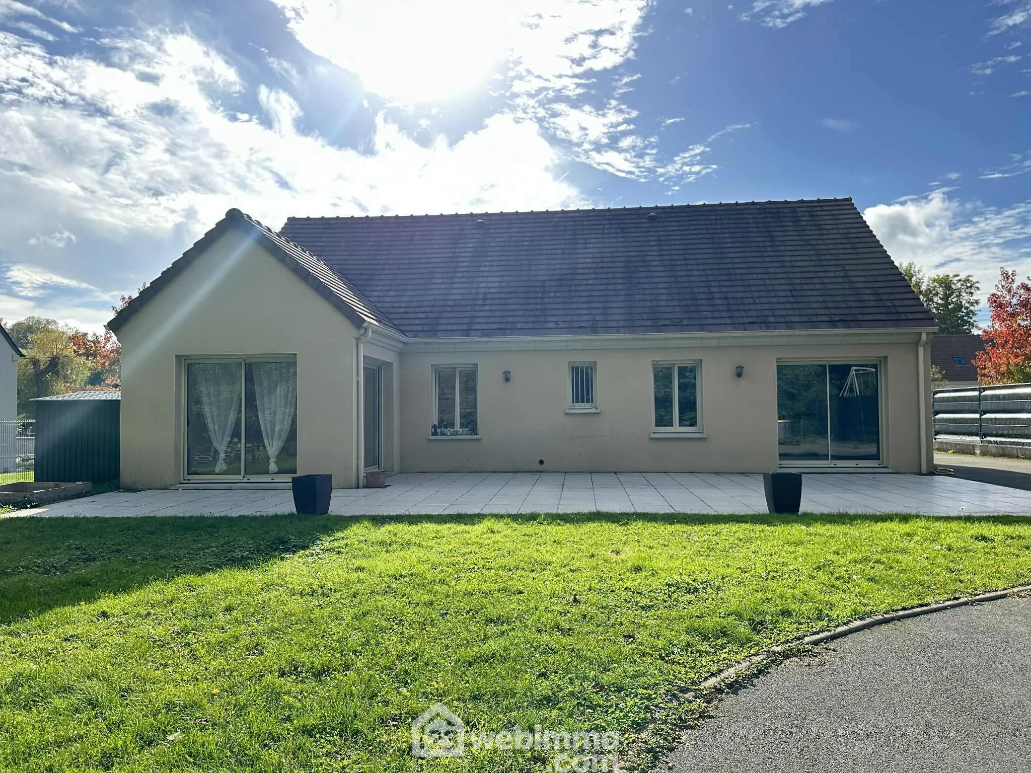 Maison de plain-pied 117 m² à Mons en Laonnois avec jardin et garage 