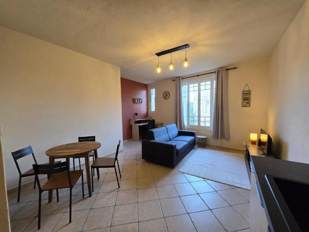 Appartement T2 avec terrasse à vendre à Avignon - Quartier Saint Ruf 