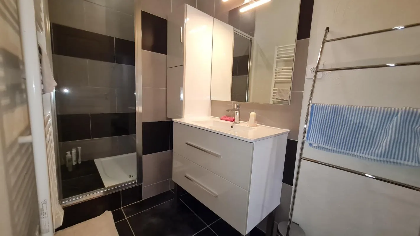 Appartement T2 lumineux avec terrasse à Avignon - Idéal investisseur ou résidence principale 