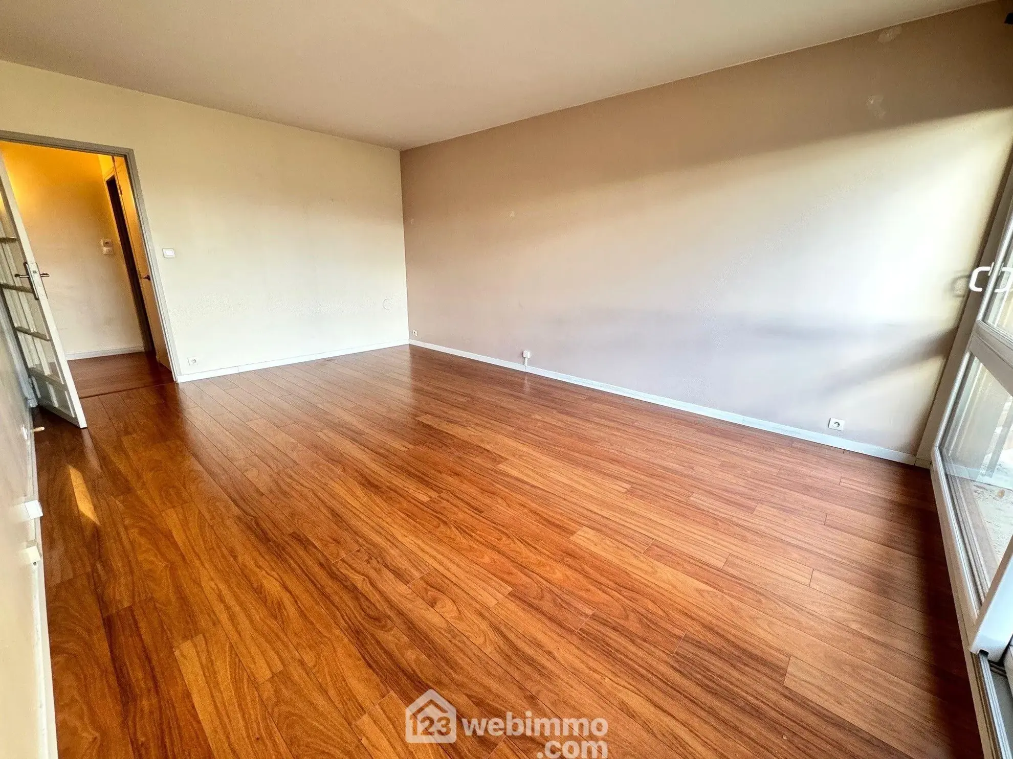 Appartement de 85 m² avec 3 chambres à Ris-Orangis dans le Domaine de l'Aunette 