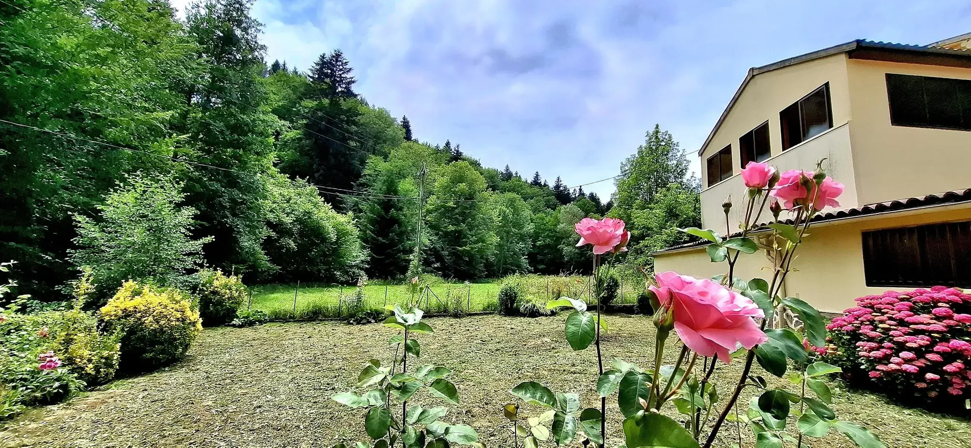 Maison de village avec jardin et vue sur ruisseau à Nalzen, Ariège 
