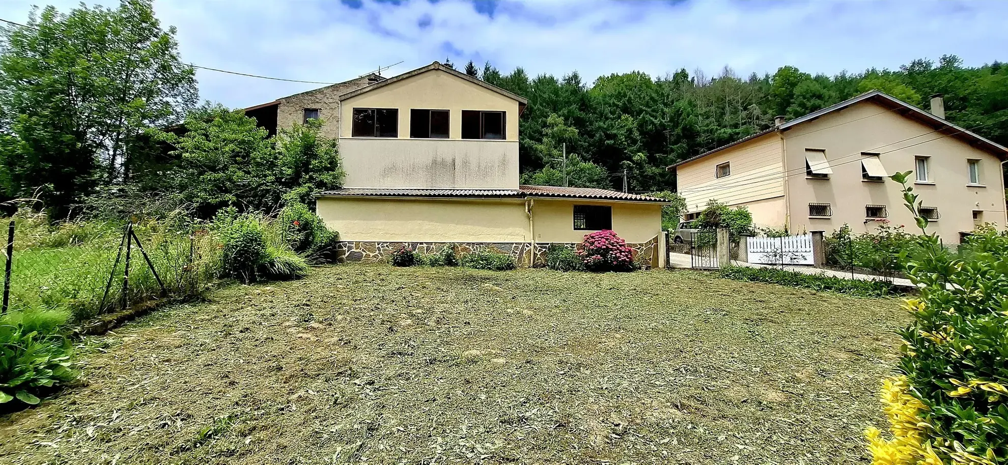 Maison de village avec jardin et vue sur ruisseau à Nalzen, Ariège 
