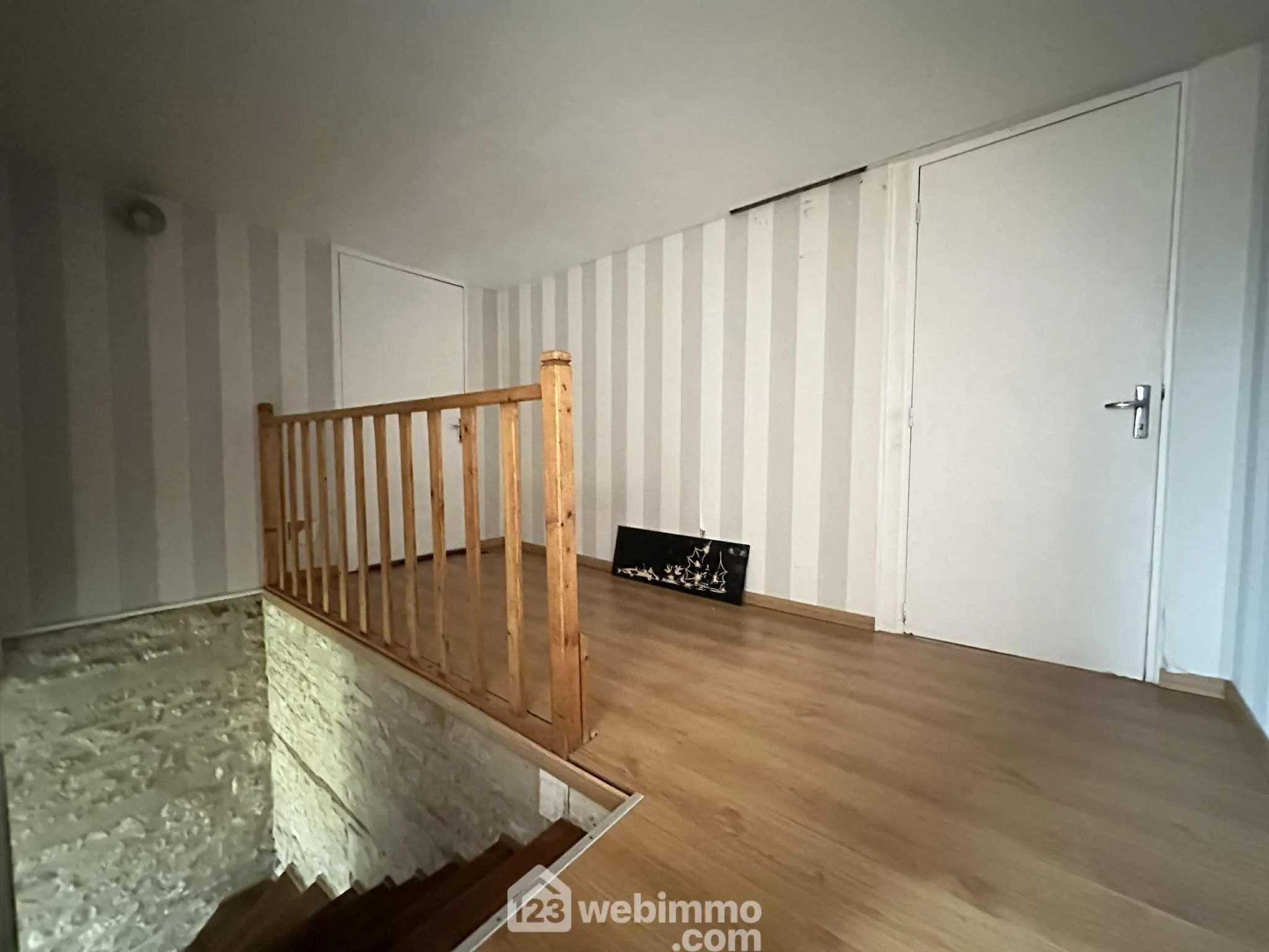 Charmante maison de ville de 85 m² à Sissonne avec jardin et garage 